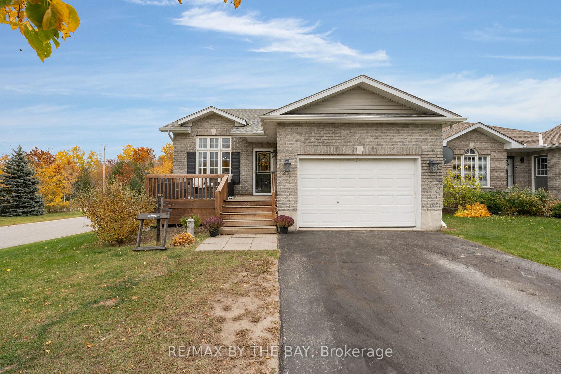 Front of 27 Georgias Walk