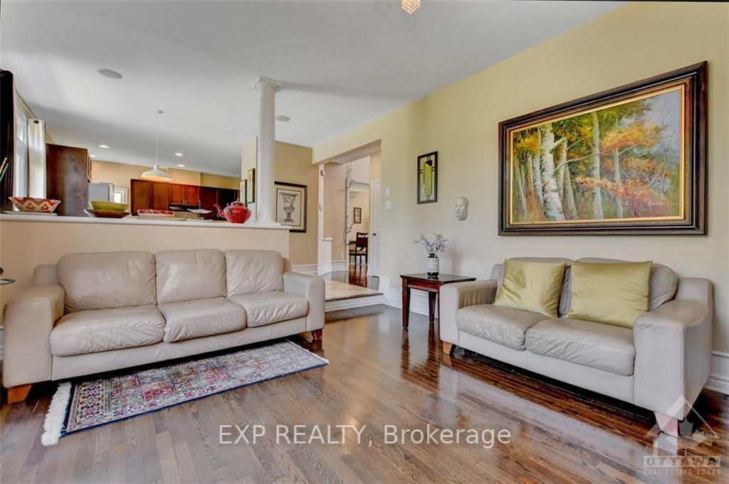Photo 13 of 135 Riversedge Crescent, Ottawa, Riverside South/Gloucester Glen — HOMEH