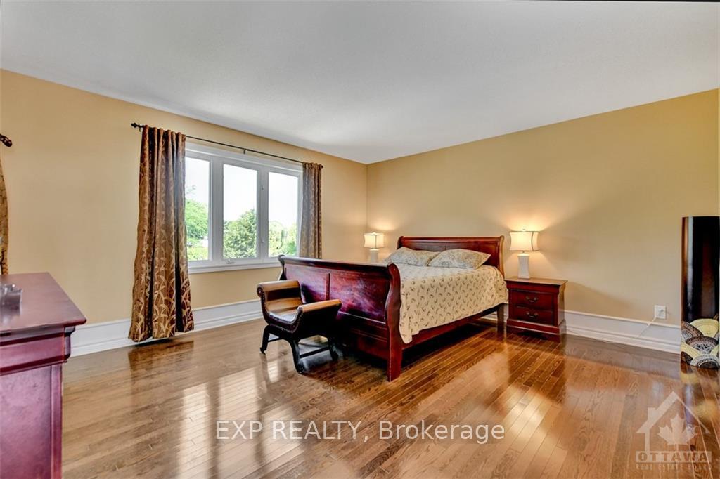Photo 15 of 135 Riversedge Crescent, Ottawa, Riverside South/Gloucester Glen — HOMEH