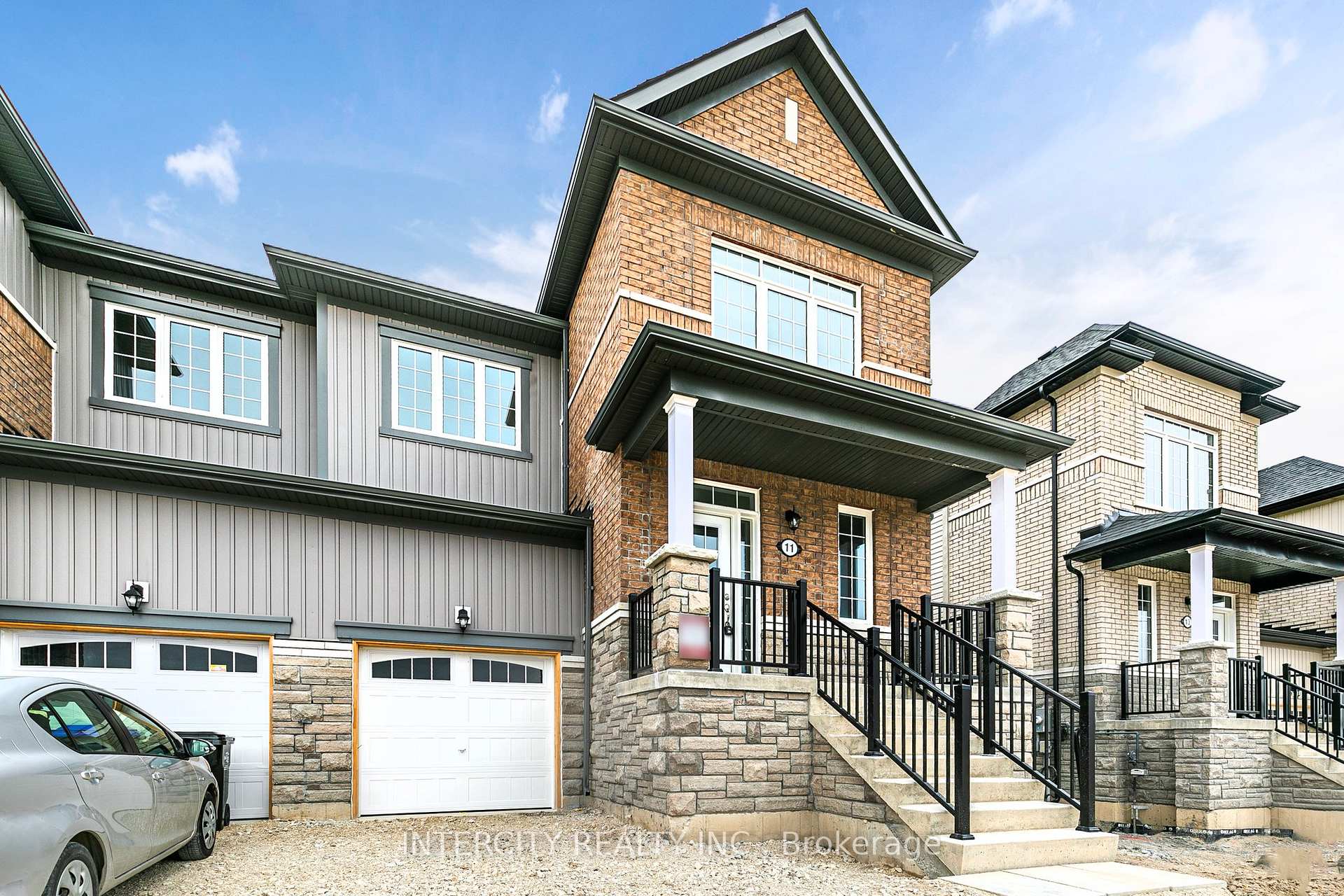 Photo 6 of 11 Carriage Lane N, Wasaga Beach — HOMEH