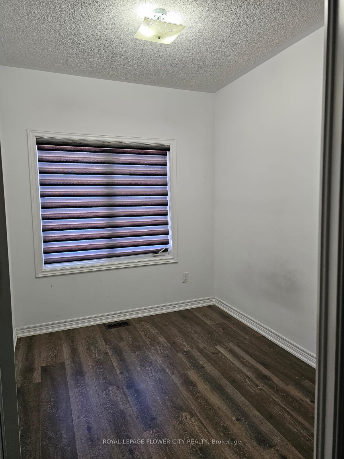 Photo 13 of 55 Fruitvale Circle, Brampton, Northwest Brampton — HOMEH