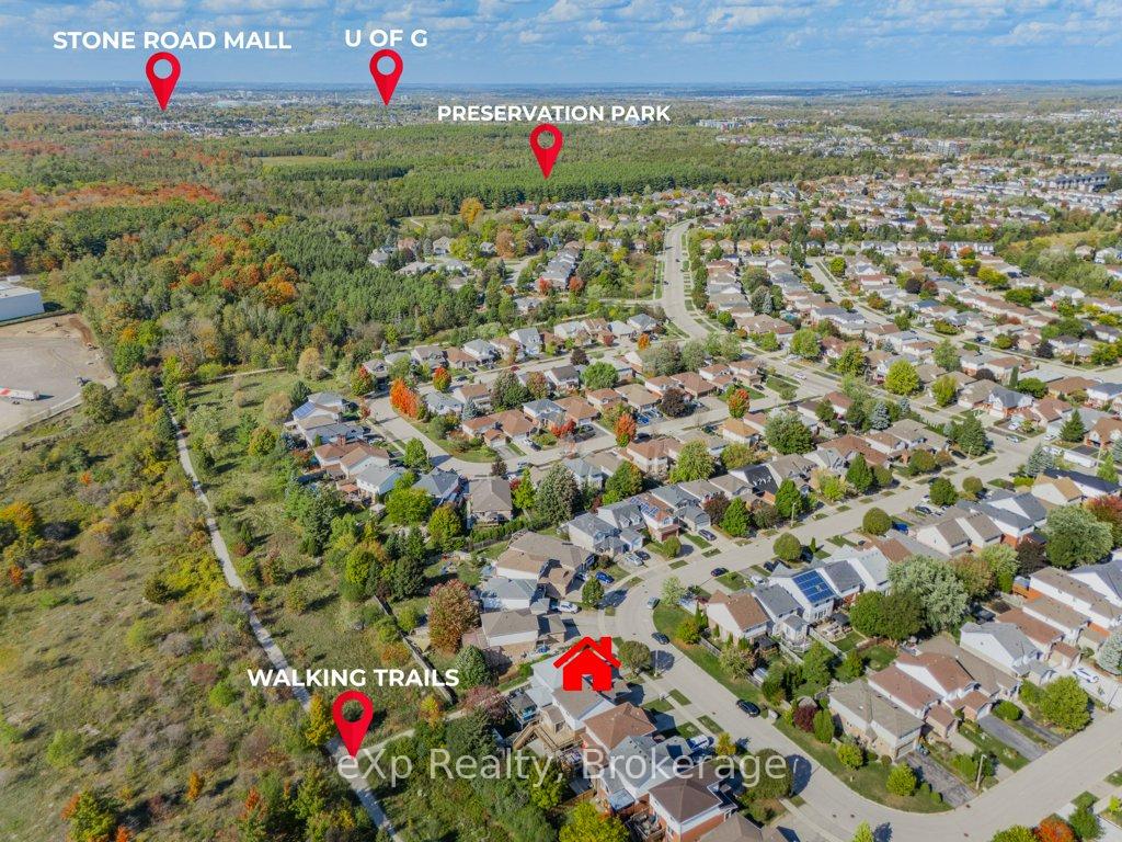 Photo 4 of 43 Boulder Crescent, Guelph, Clairfields/Hanlon Business Park — HOMEH