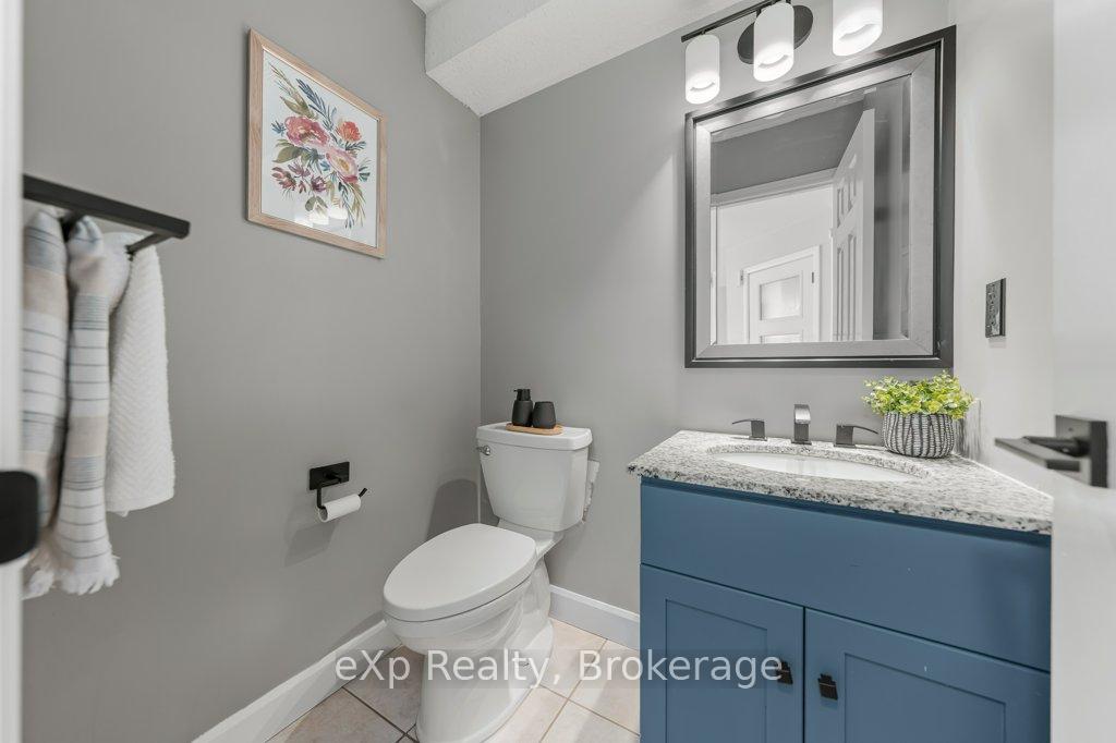Photo 18 of 43 Boulder Crescent, Guelph, Clairfields/Hanlon Business Park — HOMEH