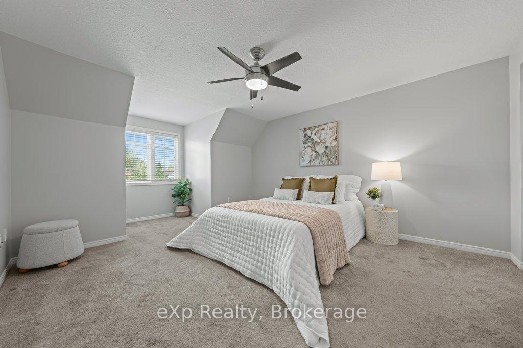 Photo 20 of 43 Boulder Crescent, Guelph, Clairfields/Hanlon Business Park — HOMEH