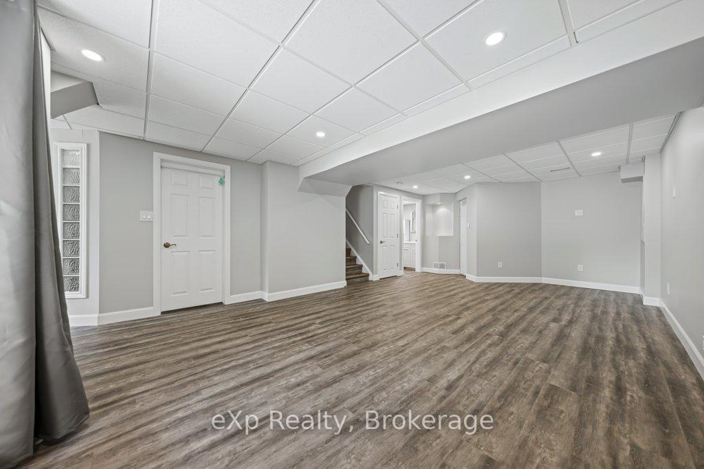 Photo 28 of 43 Boulder Crescent, Guelph, Clairfields/Hanlon Business Park — HOMEH