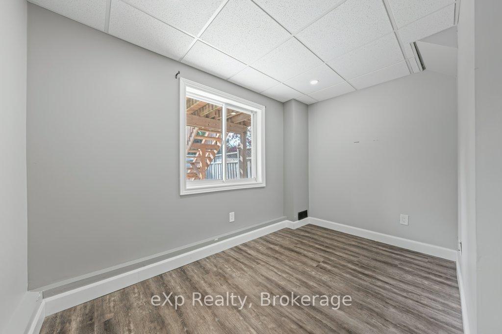 Photo 29 of 43 Boulder Crescent, Guelph, Clairfields/Hanlon Business Park — HOMEH