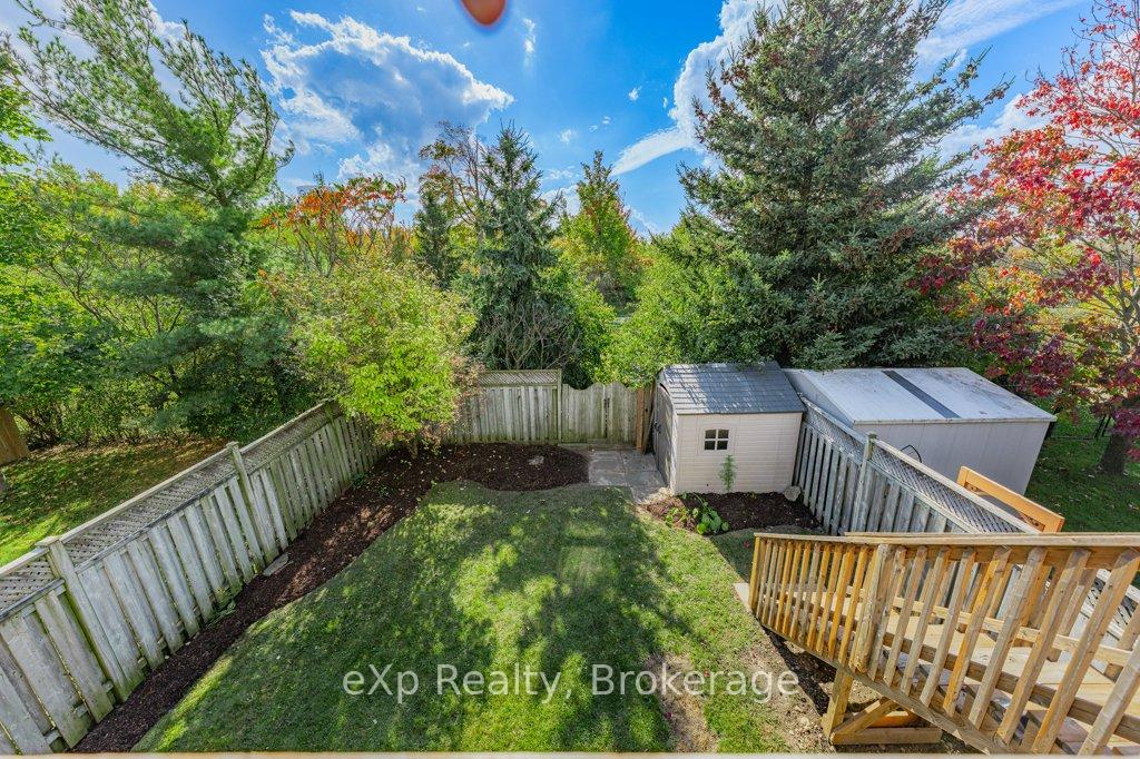 Photo 34 of 43 Boulder Crescent, Guelph, Clairfields/Hanlon Business Park — HOMEH