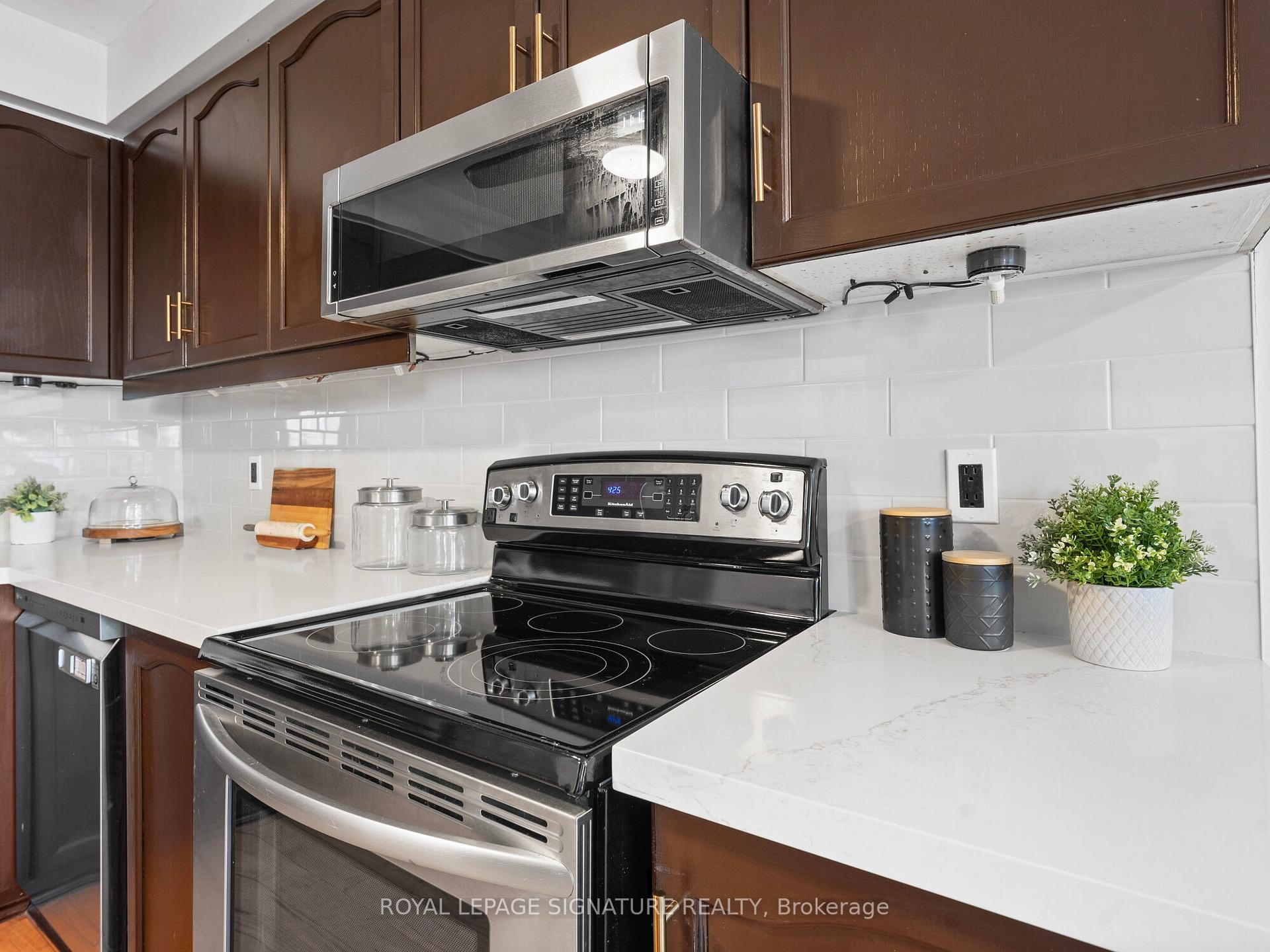 Photo 16 of Unit 15, 12 Whitedeer Road, Hamilton, Stoney Creek Mountain — HOMEH