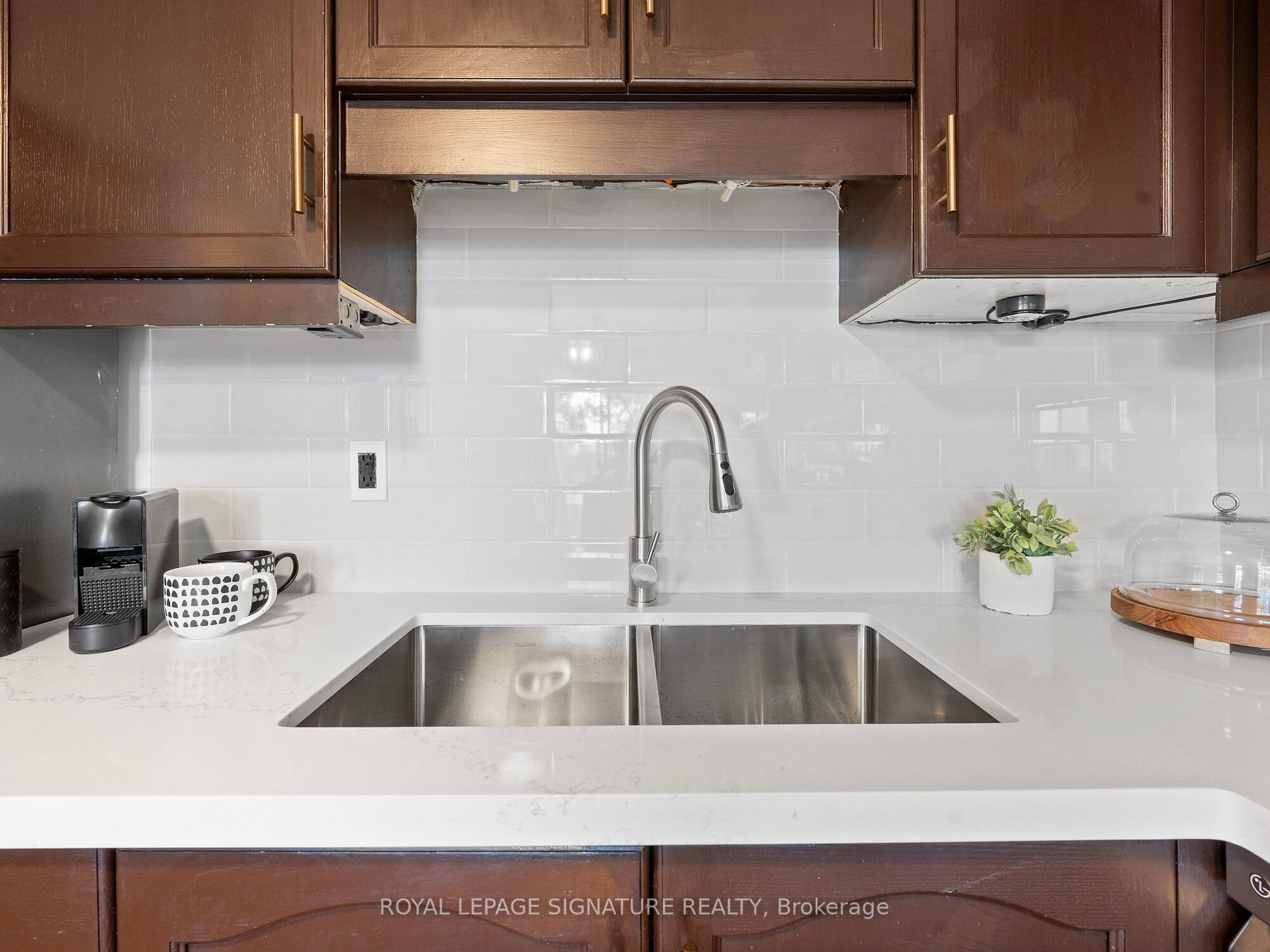 Photo 17 of Unit 15, 12 Whitedeer Road, Hamilton, Stoney Creek Mountain — HOMEH
