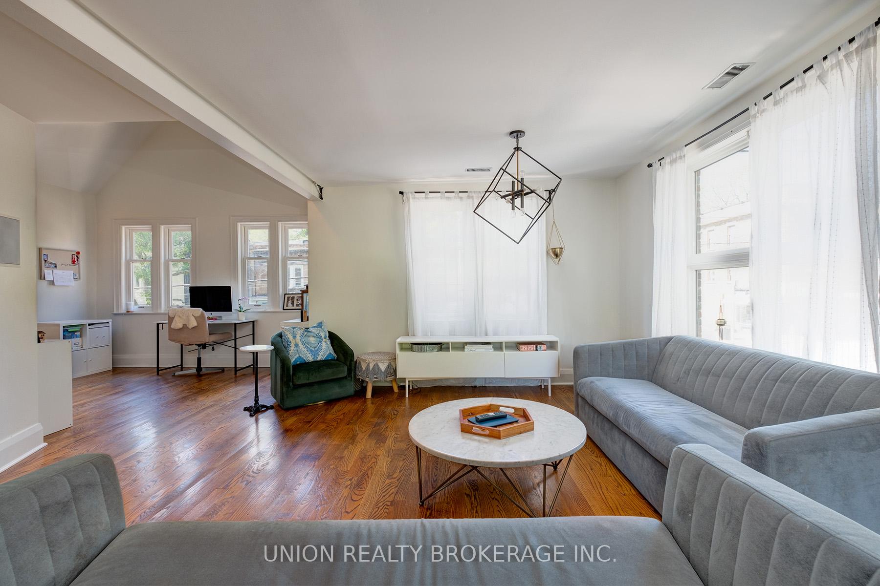 Photo 2 of Unit Upper, 2339 Queen Street, Toronto, The Beaches — HOMEH