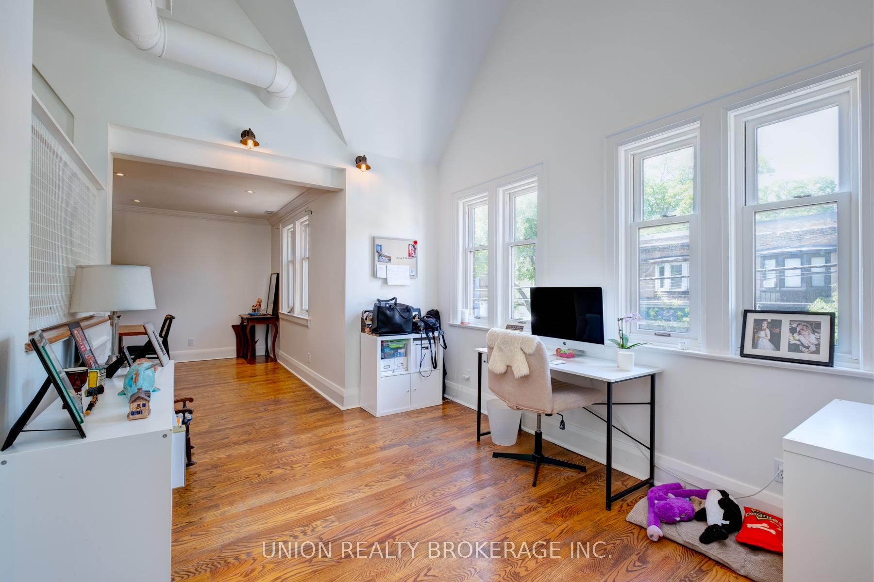 Photo 7 of Unit Upper, 2339 Queen Street, Toronto, The Beaches — HOMEH