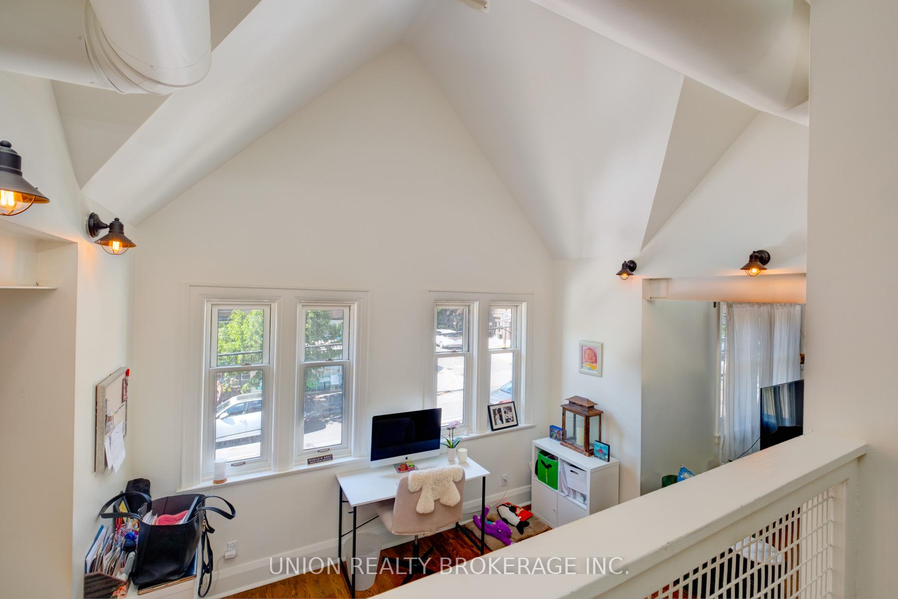 Photo 15 of Unit Upper, 2339 Queen Street, Toronto, The Beaches — HOMEH