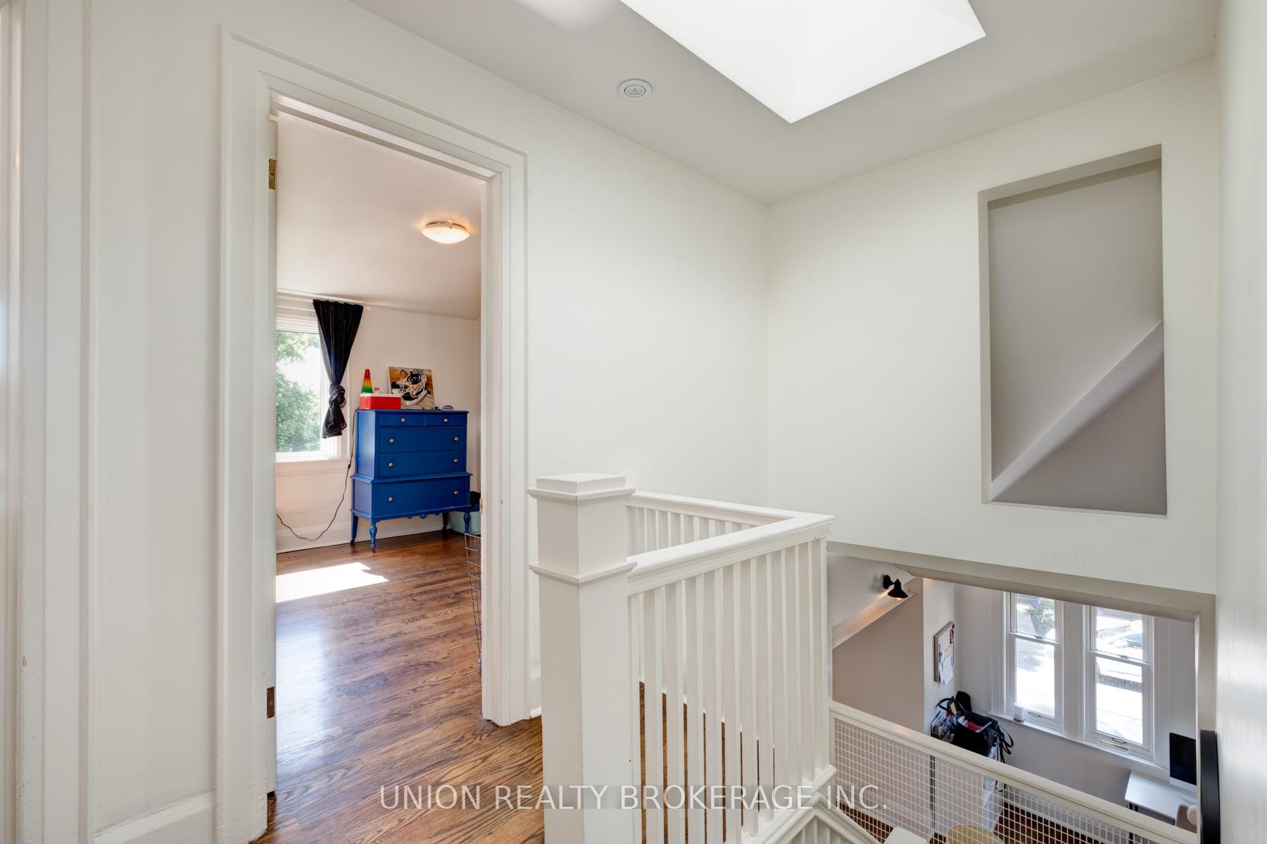 Photo 16 of Unit Upper, 2339 Queen Street, Toronto, The Beaches — HOMEH