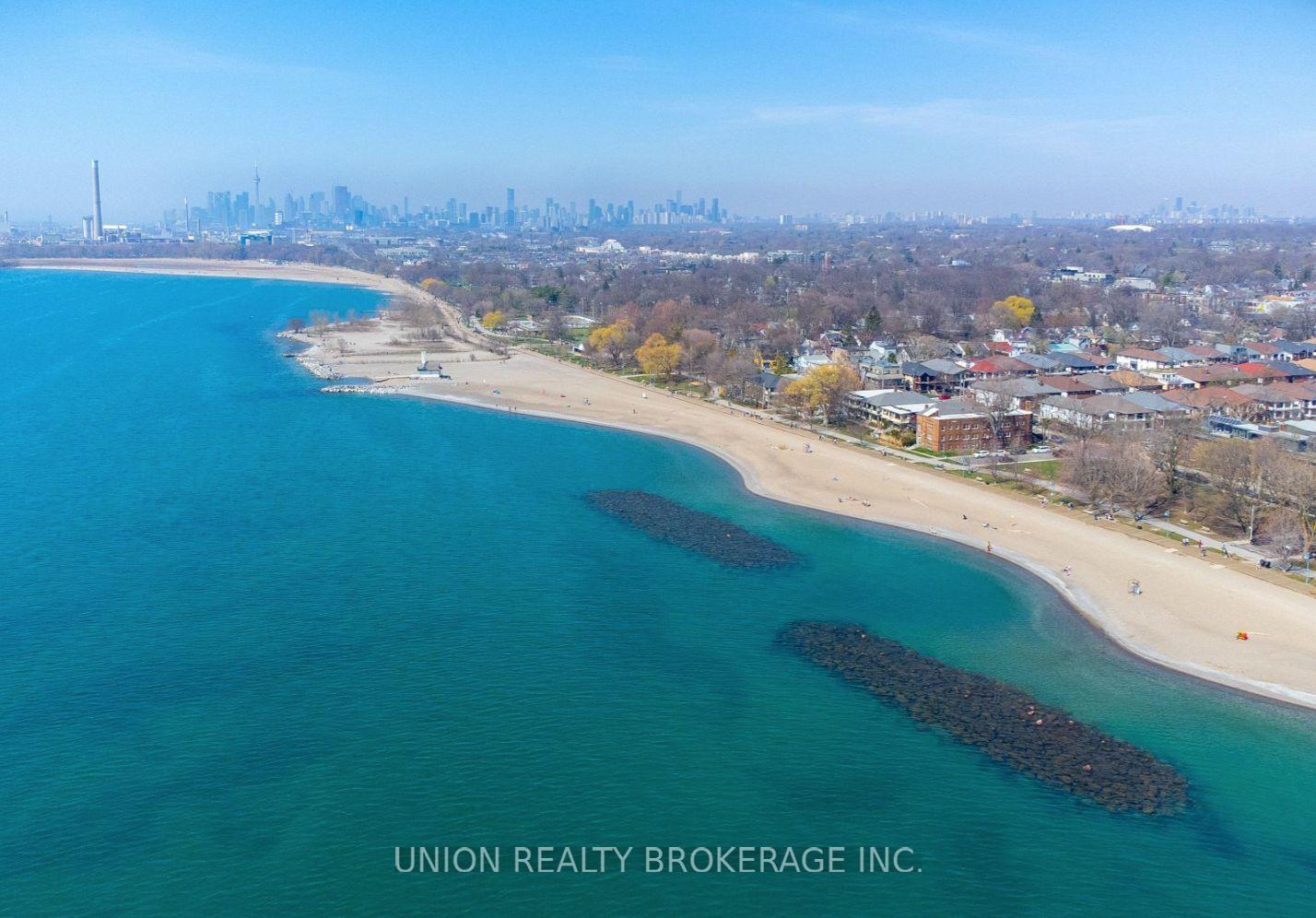Photo 25 of Unit Upper, 2339 Queen Street, Toronto, The Beaches — HOMEH
