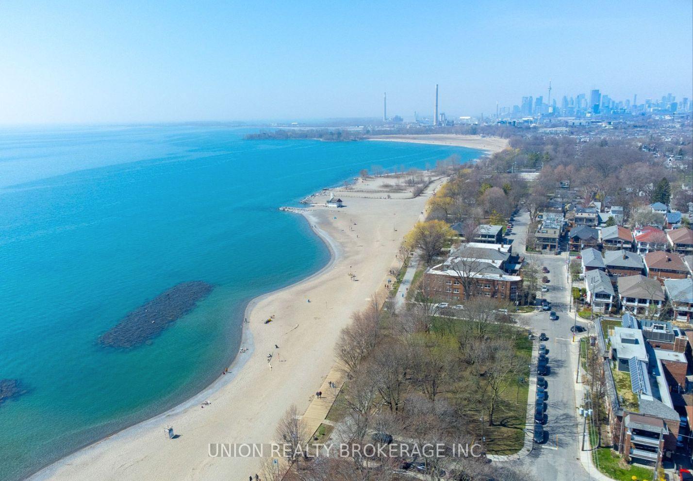 Photo 26 of Unit Upper, 2339 Queen Street, Toronto, The Beaches — HOMEH