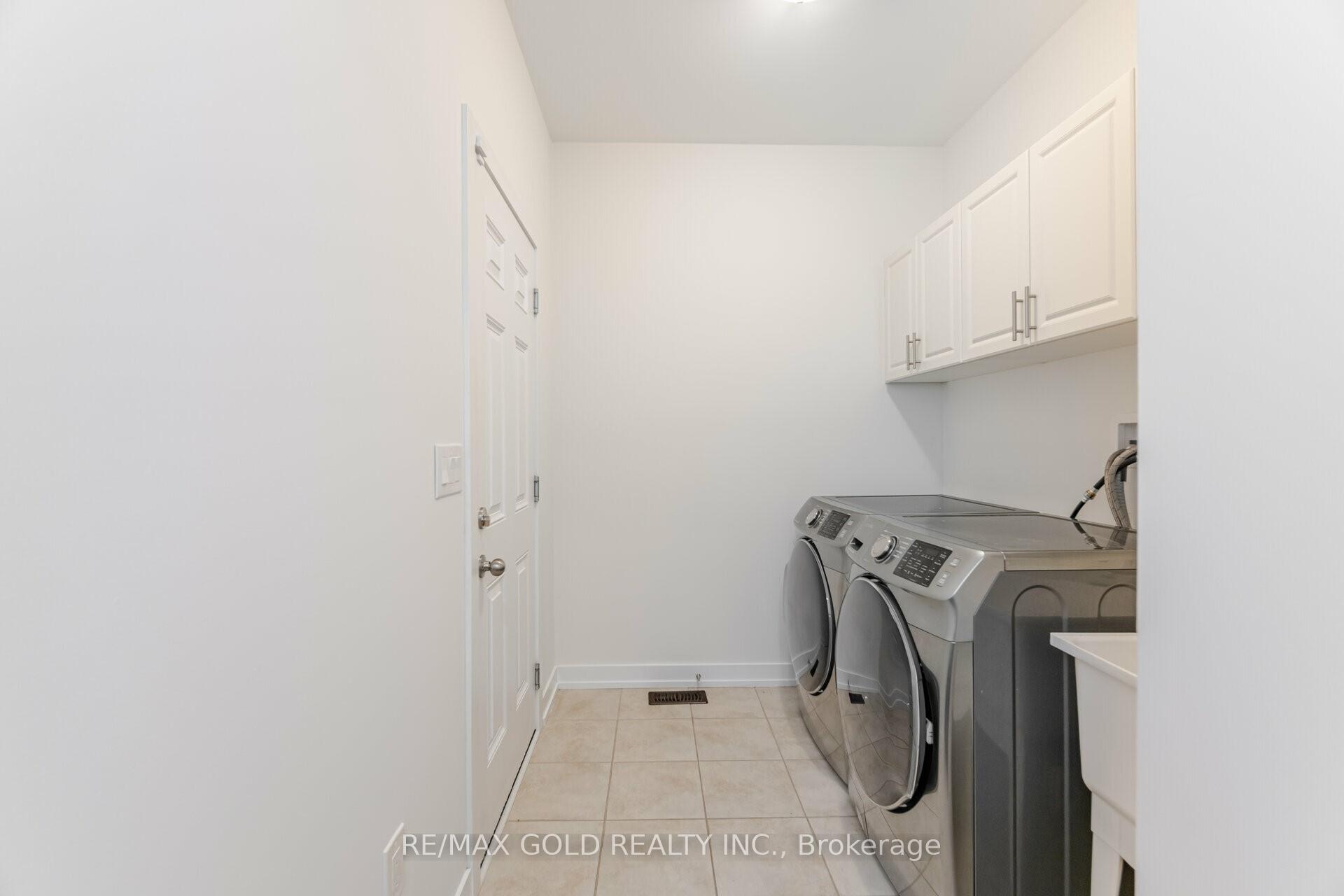 Photo 15 of 72 Russell Creek Drive, Brampton, Sandringham-Wellington North — HOMEH