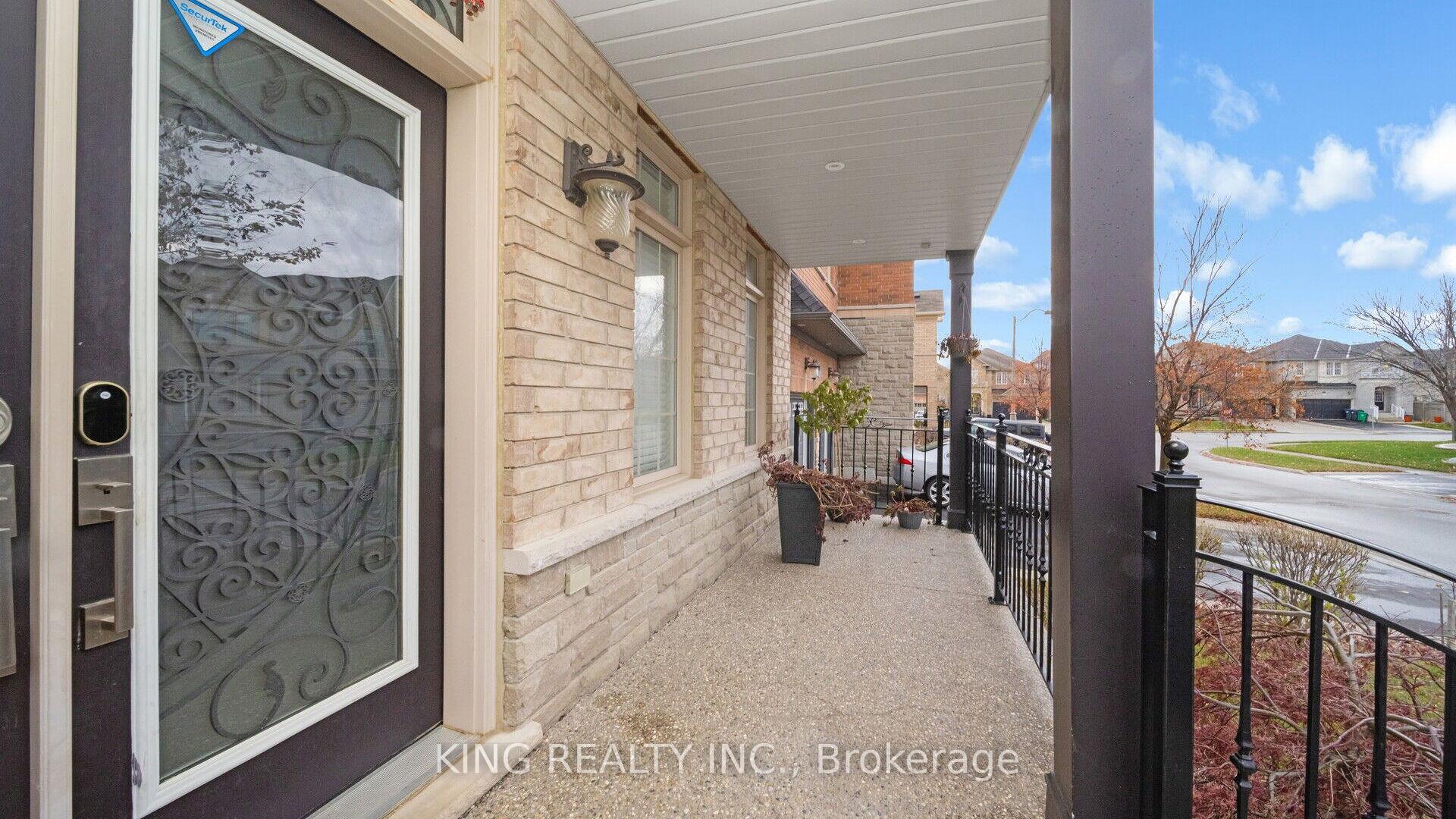 Photo 3 of 5 Portside Crescent, Brampton, Sandringham-Wellington — HOMEH