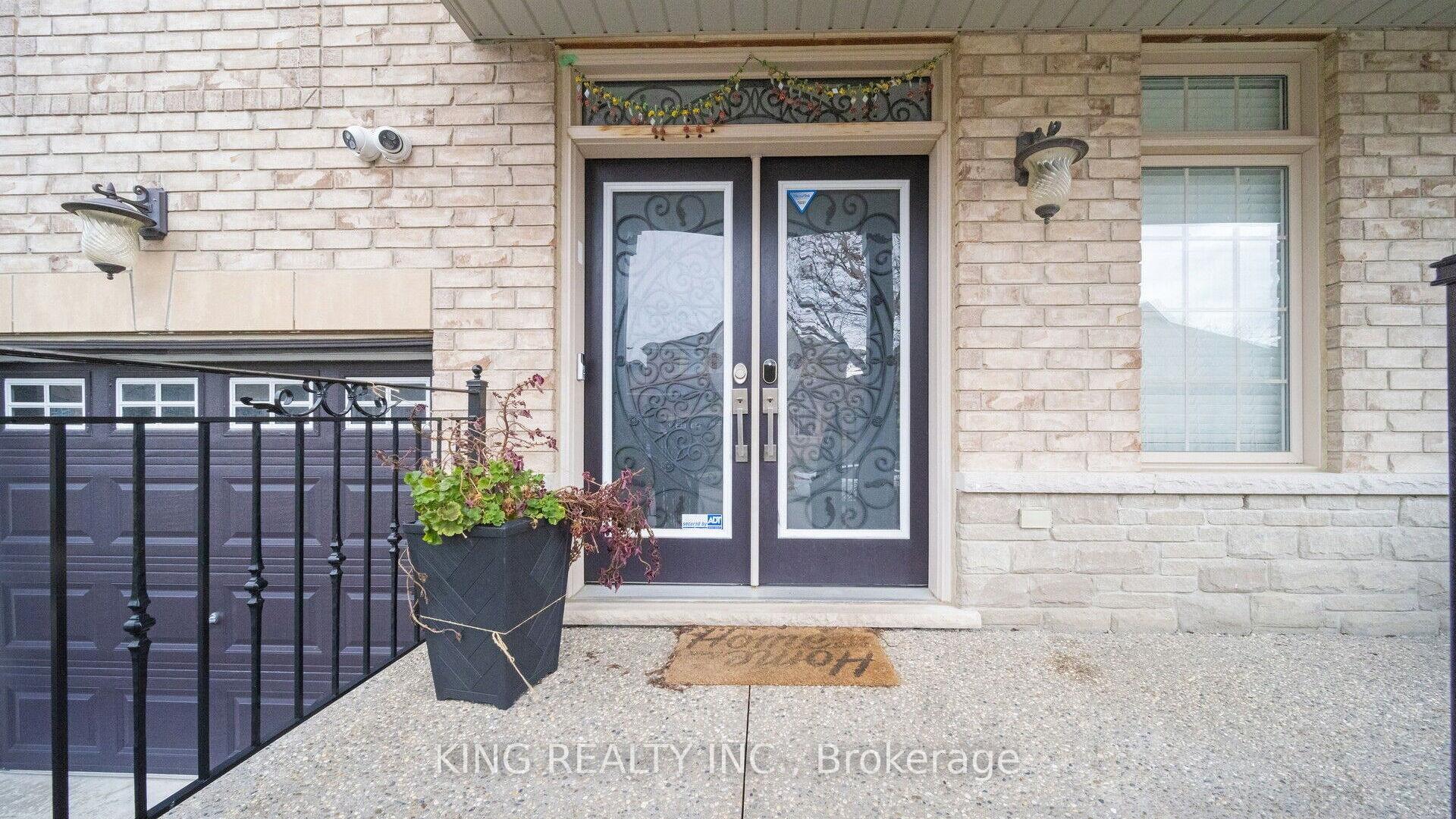 Photo 4 of 5 Portside Crescent, Brampton, Sandringham-Wellington — HOMEH
