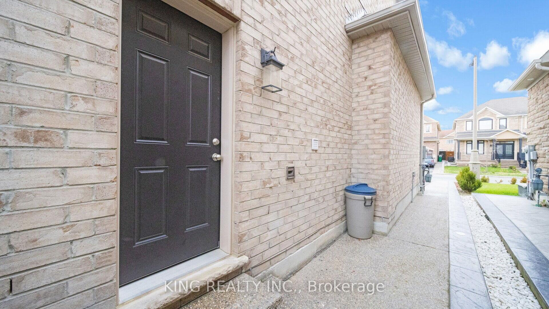 Photo 33 of 5 Portside Crescent, Brampton, Sandringham-Wellington — HOMEH
