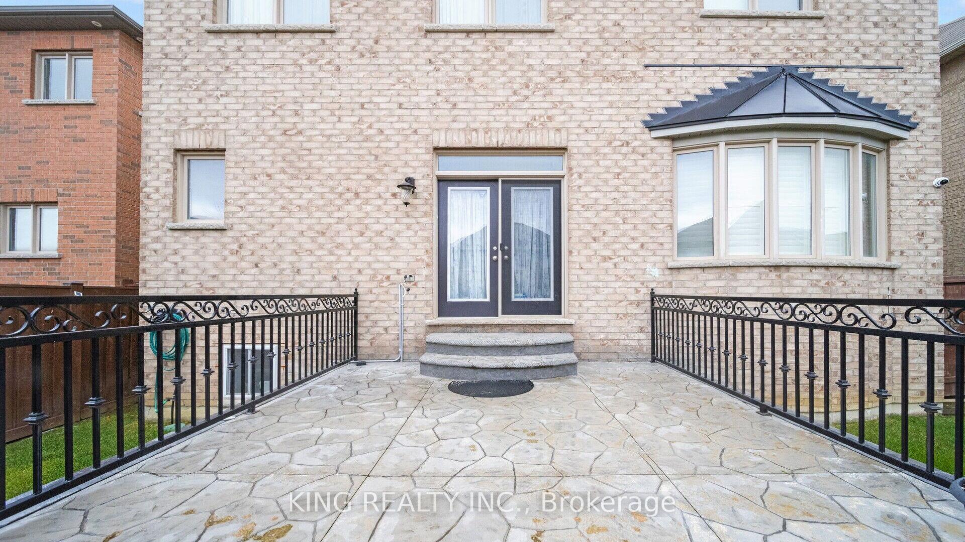 Photo 37 of 5 Portside Crescent, Brampton, Sandringham-Wellington — HOMEH