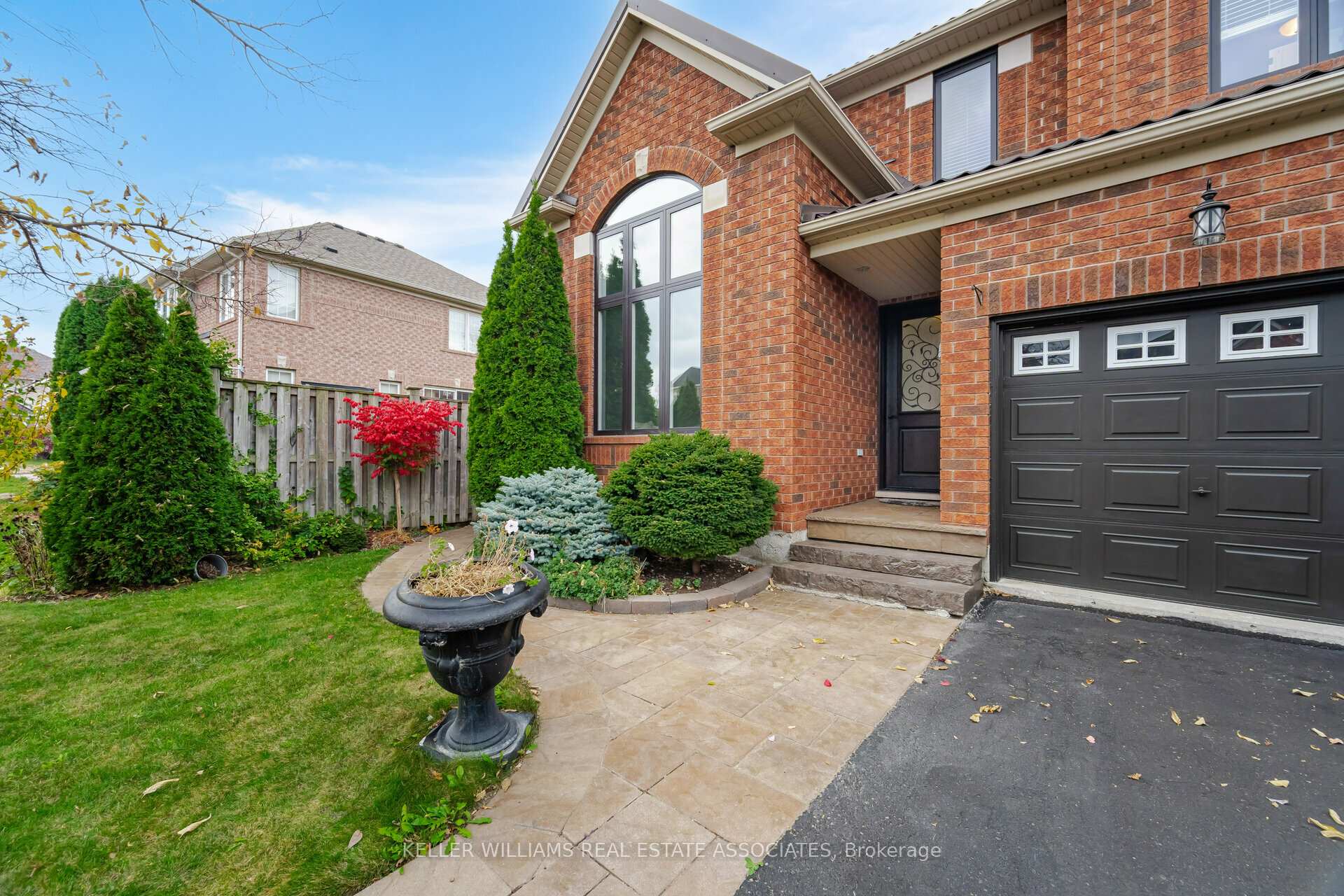 Photo 22 of 4 Listcreek Road, Brampton, Vales of Castlemore — HOMEH