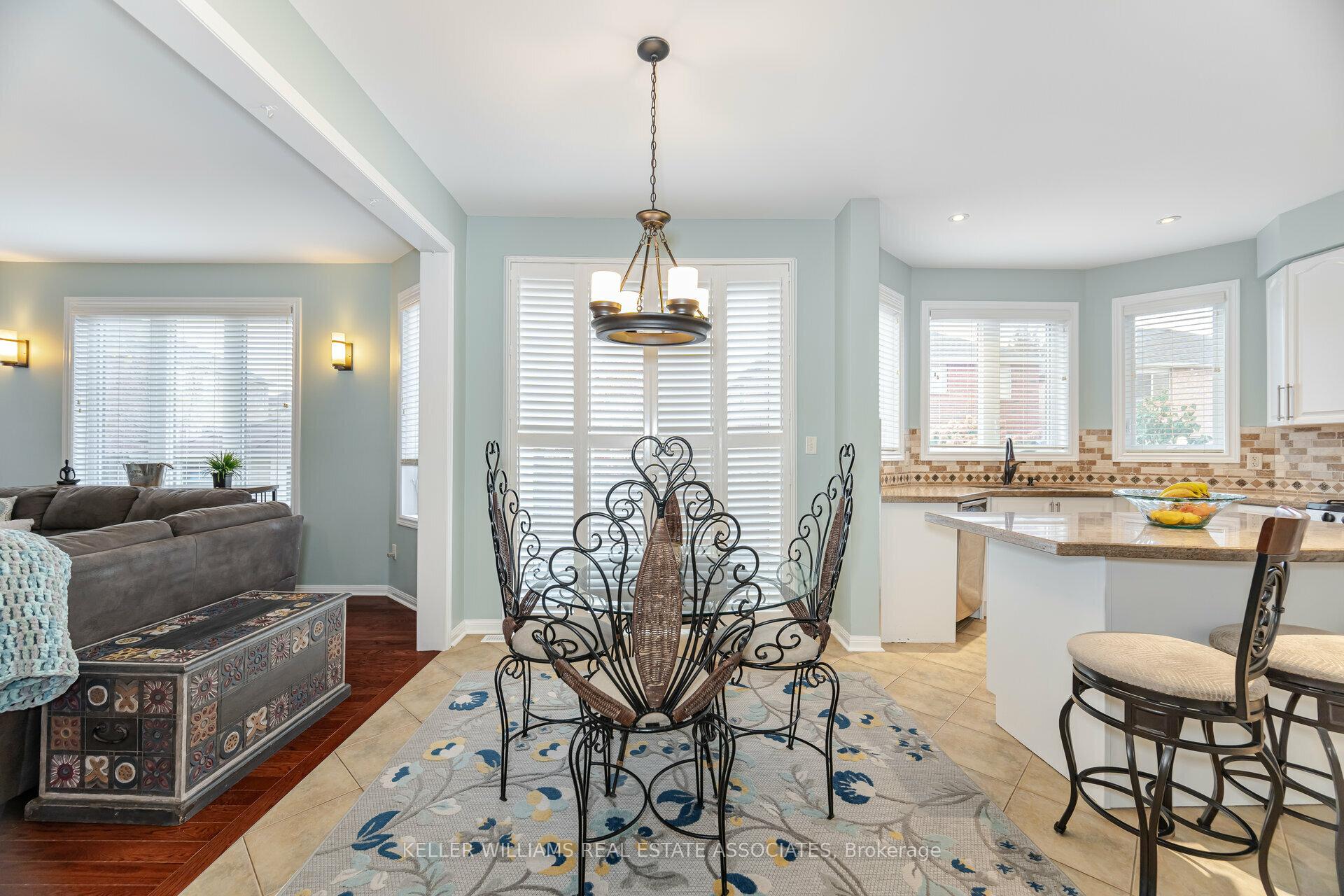 Photo 33 of 4 Listcreek Road, Brampton, Vales of Castlemore — HOMEH