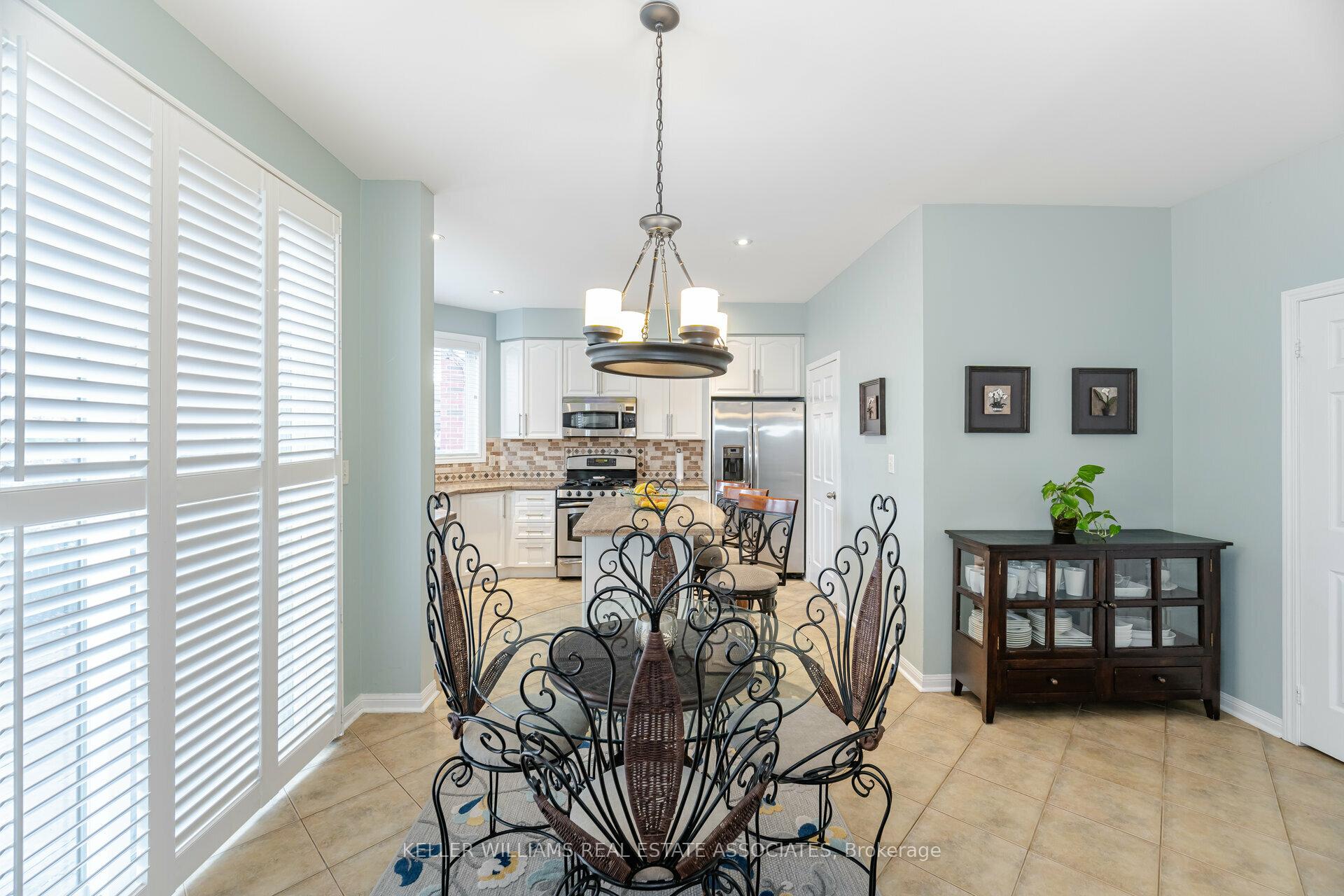 Photo 34 of 4 Listcreek Road, Brampton, Vales of Castlemore — HOMEH