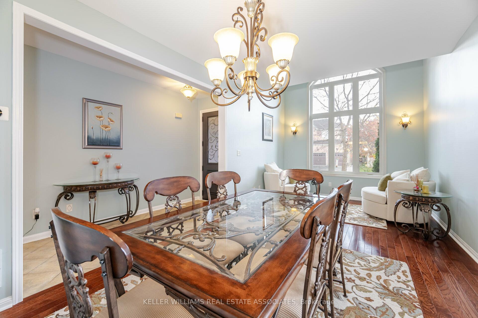 Photo 7 of 4 Listcreek Road, Brampton, Vales of Castlemore — HOMEH