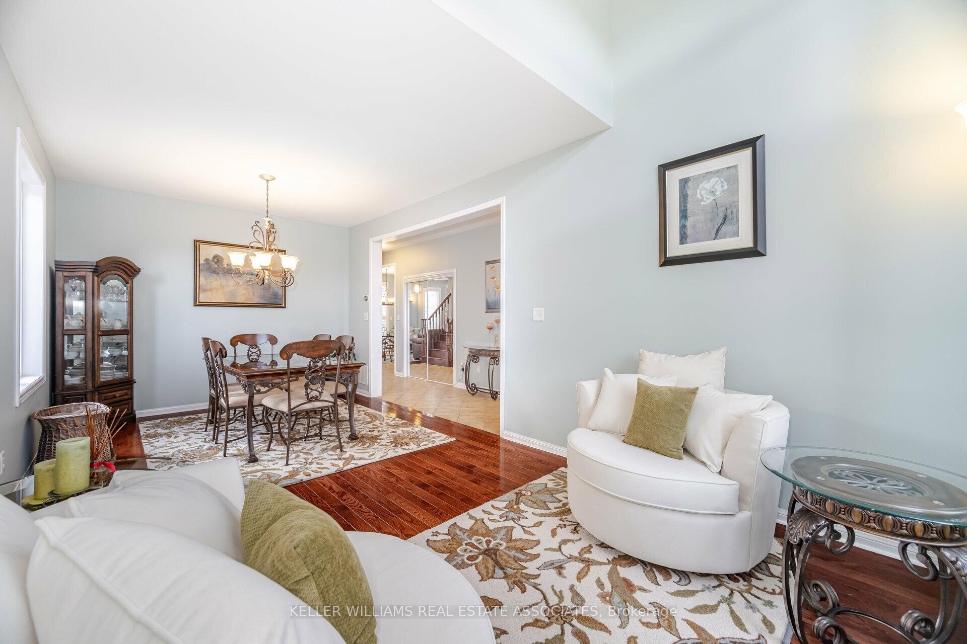 Photo 9 of 4 Listcreek Road, Brampton, Vales of Castlemore — HOMEH