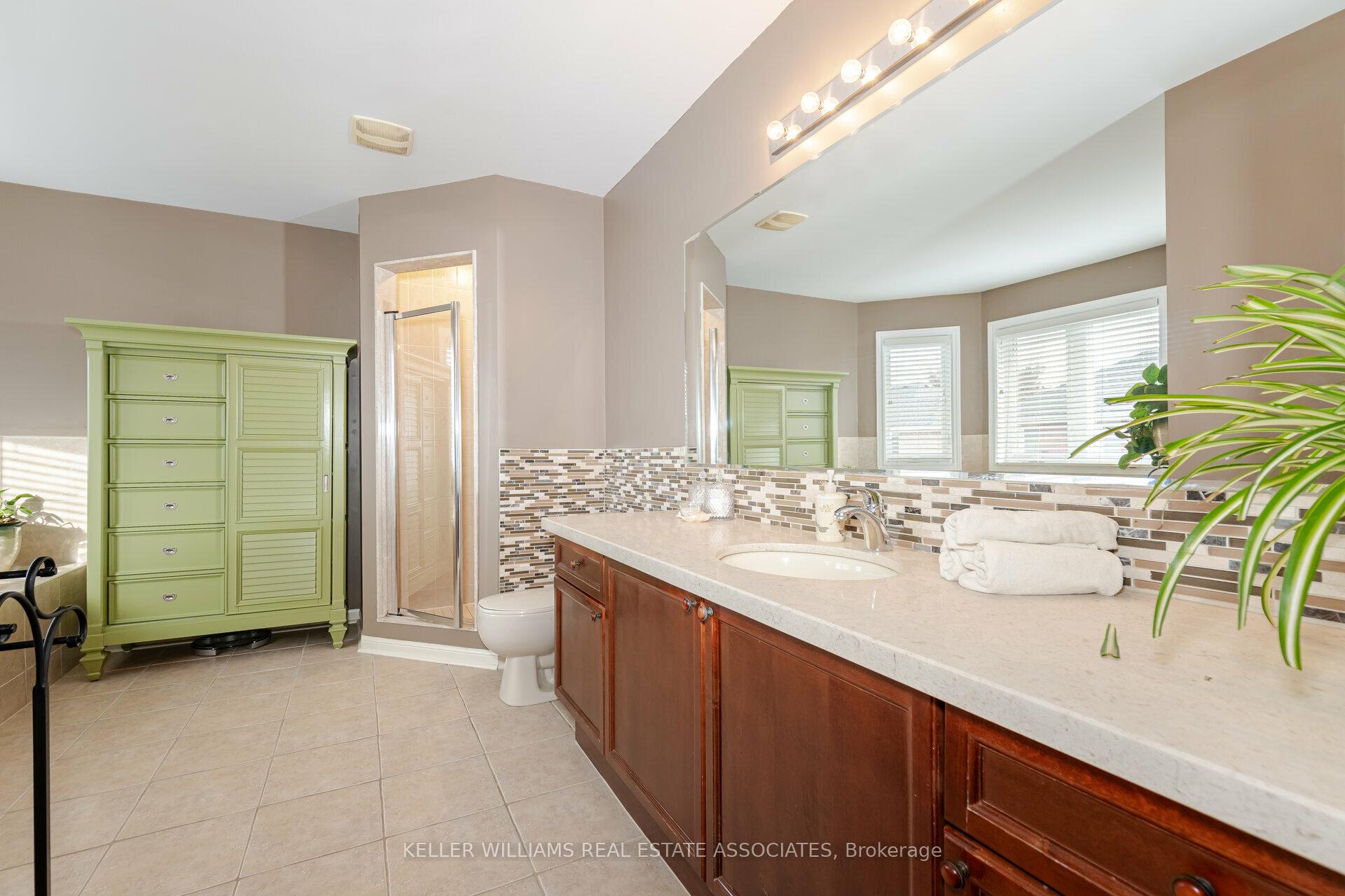 Photo 62 of 4 Listcreek Road, Brampton, Vales of Castlemore — HOMEH