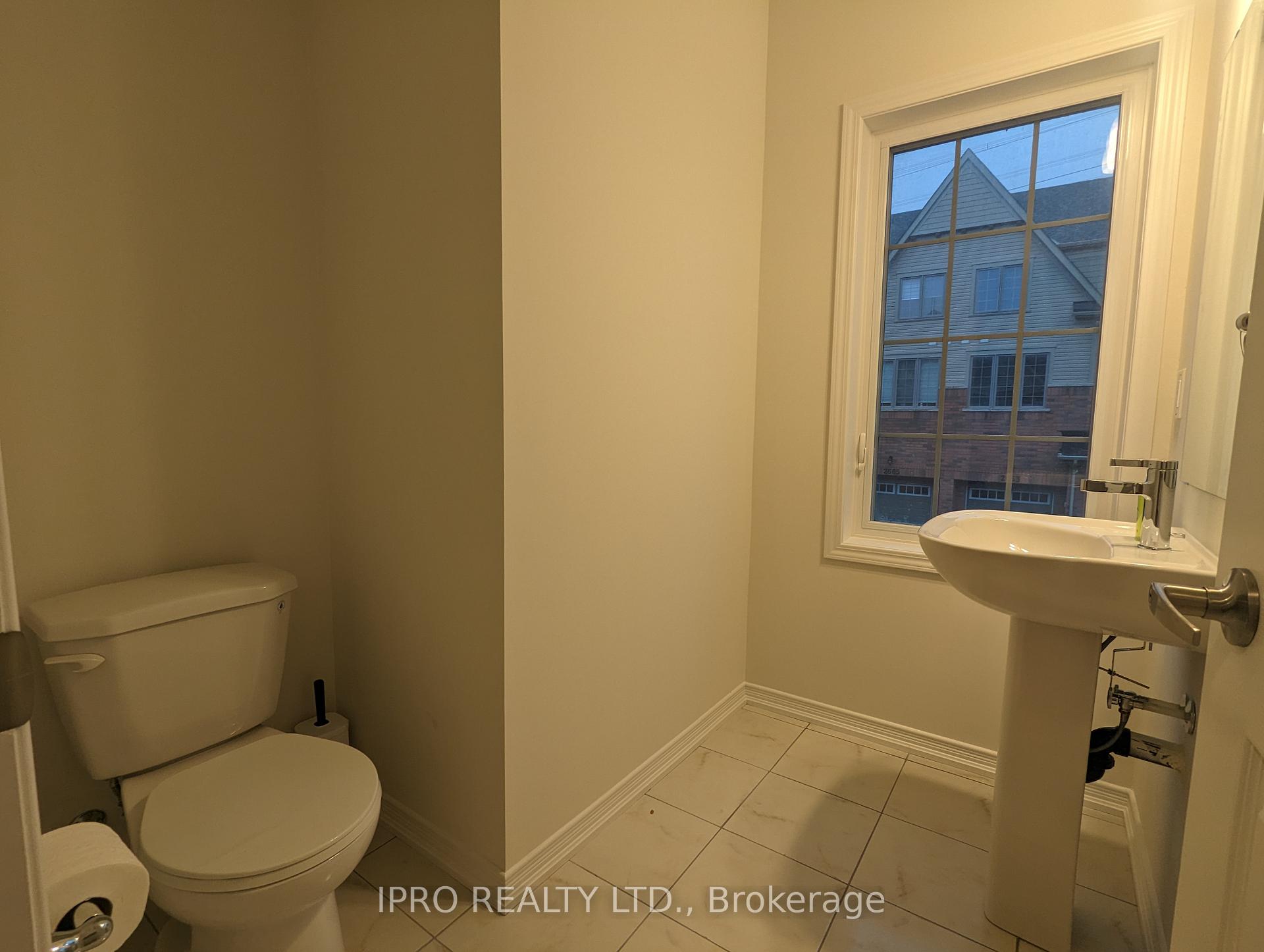 Photo 12 of 2664 Magdalen Path, Oshawa, Windfields — HOMEH