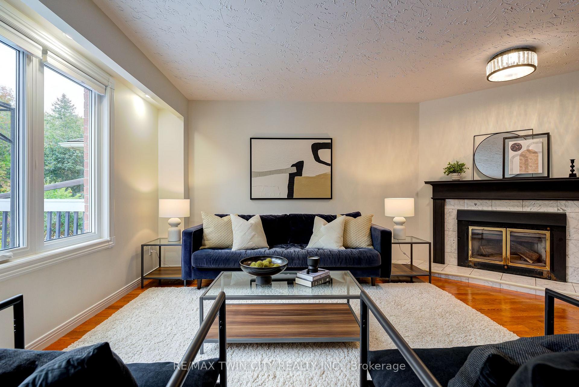Photo 16 of 602 Beechwood Drive, Waterloo — HOMEH