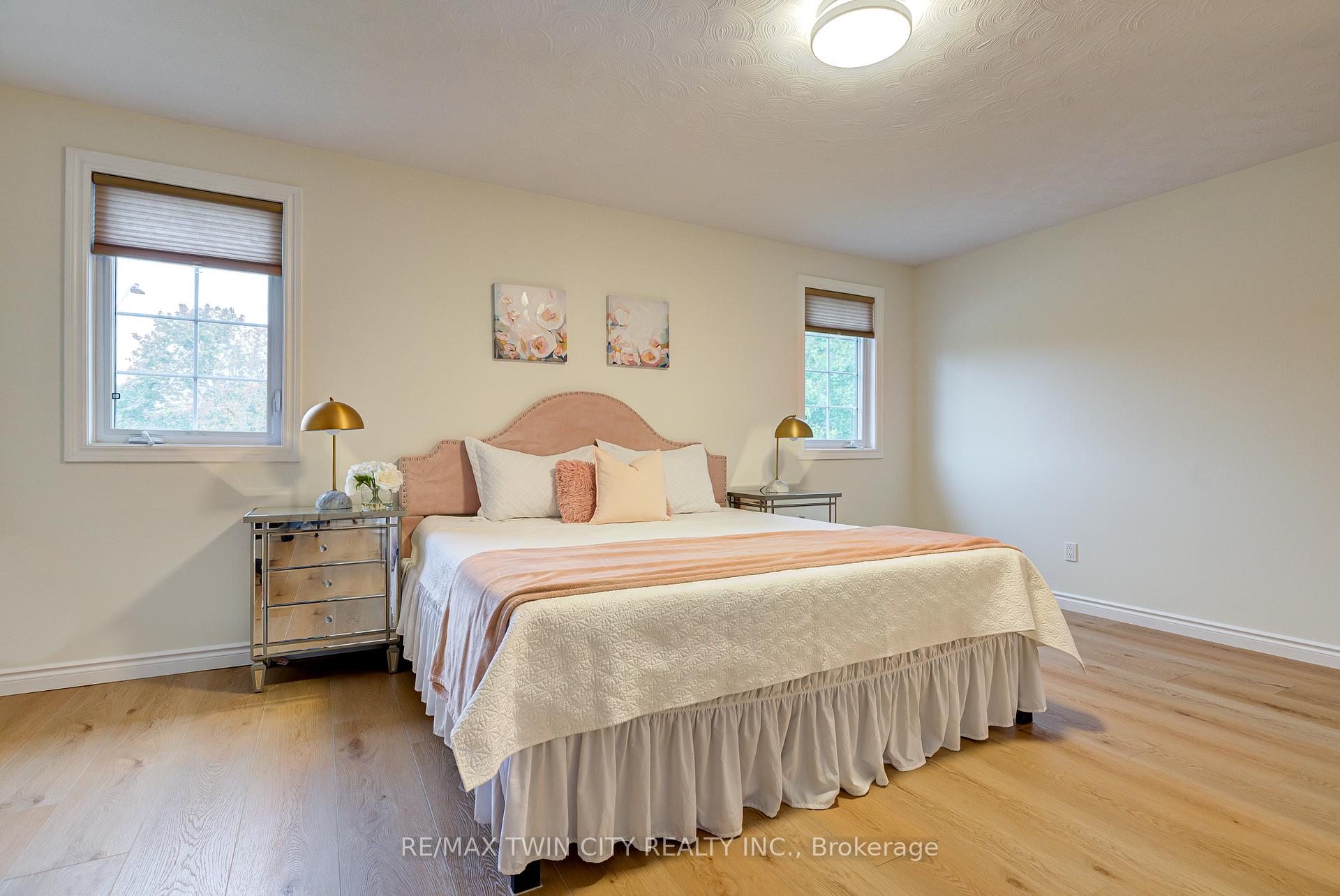 Photo 21 of 602 Beechwood Drive, Waterloo — HOMEH