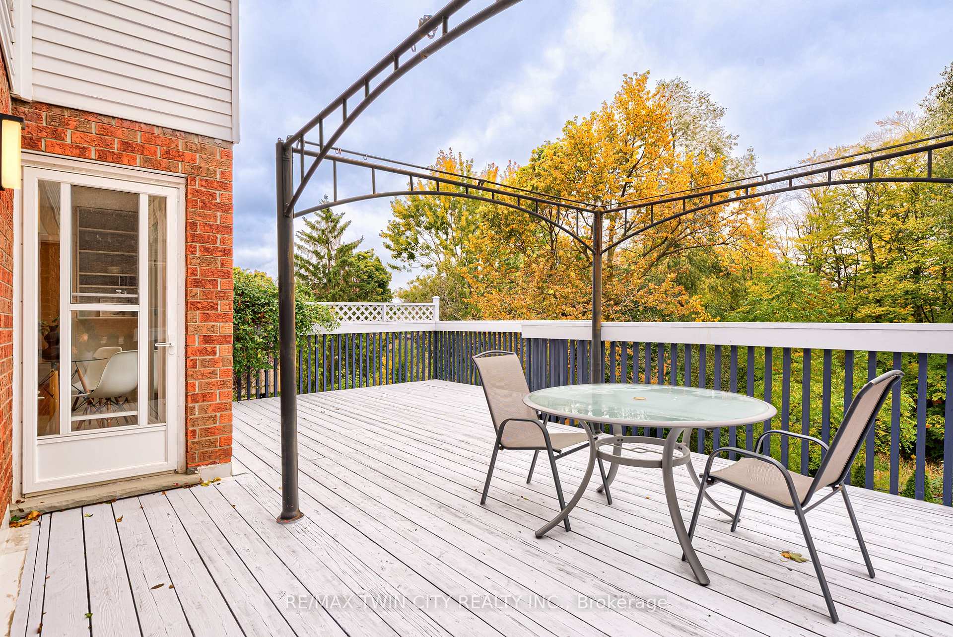 Photo 37 of 602 Beechwood Drive, Waterloo — HOMEH
