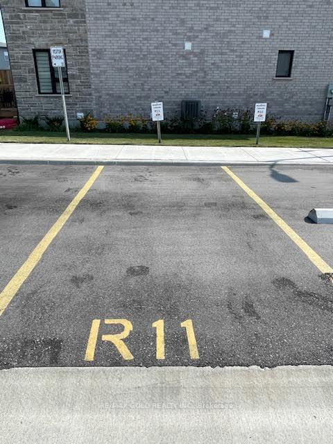 Photo 2 of R11 Pony Way, Kitchener — HOMEH