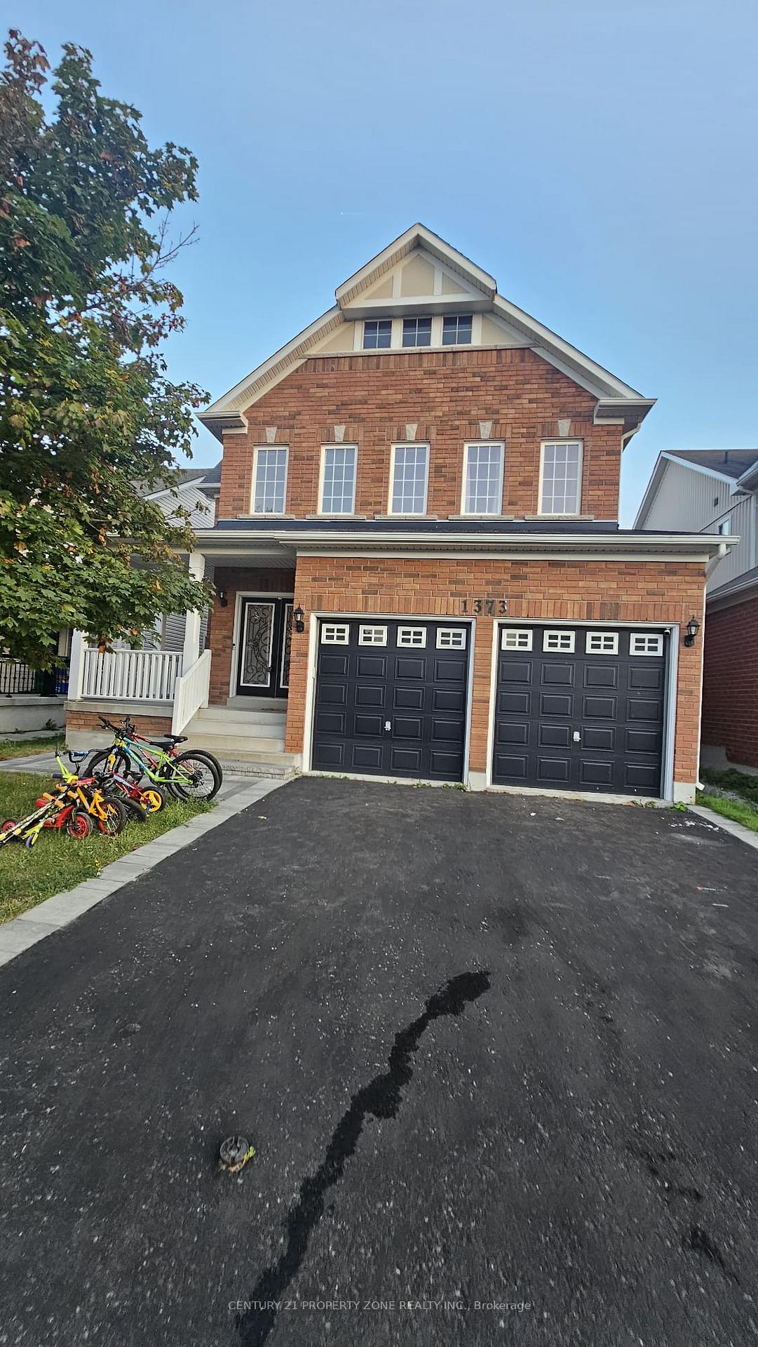 Photo 1 of Unit Upper, 1373 Coldstream Drive, Oshawa, Taunton — HOMEH