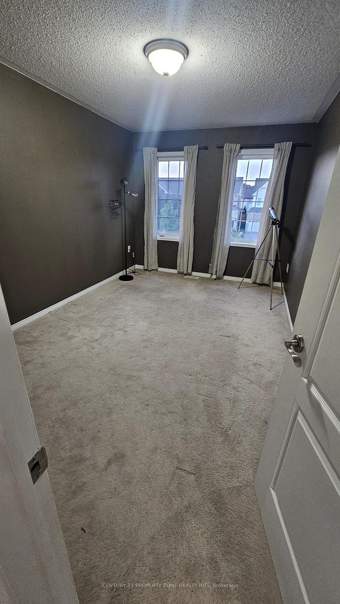 Photo 15 of Unit Upper, 1373 Coldstream Drive, Oshawa, Taunton — HOMEH