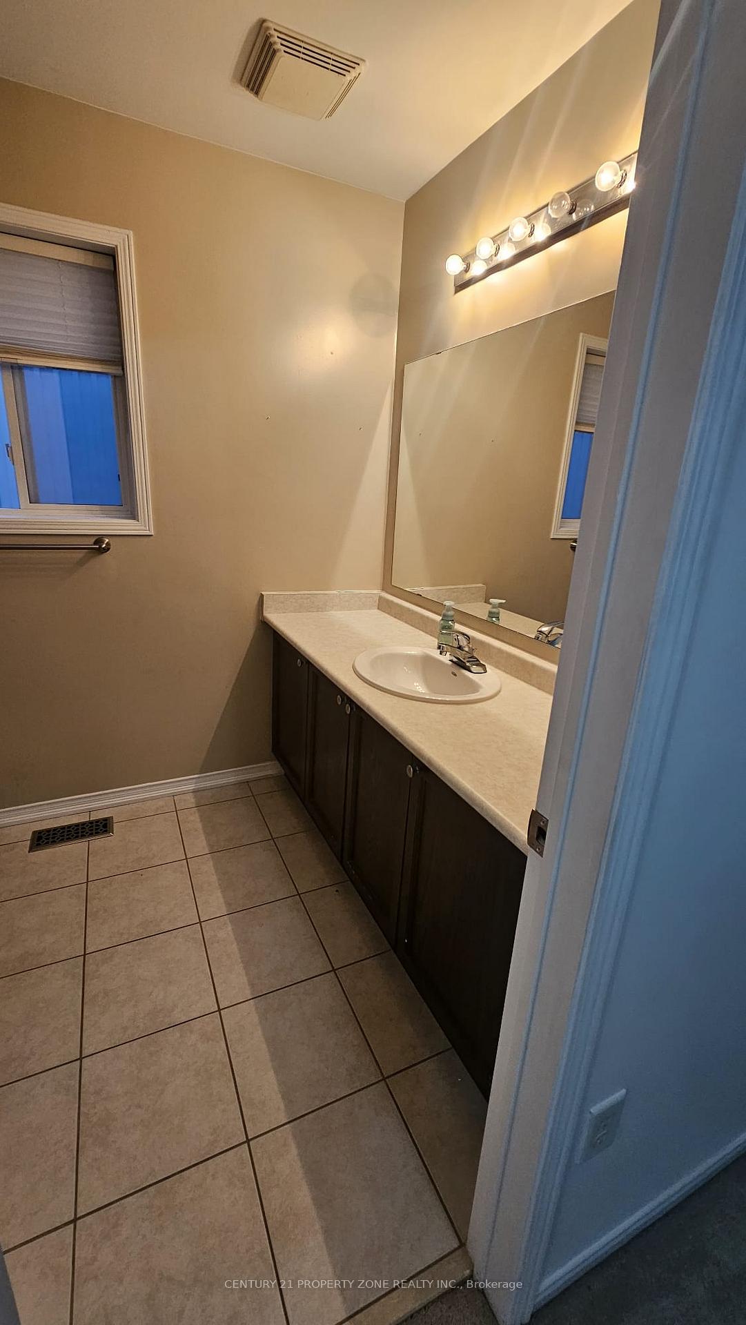 Photo 19 of Unit Upper, 1373 Coldstream Drive, Oshawa, Taunton — HOMEH