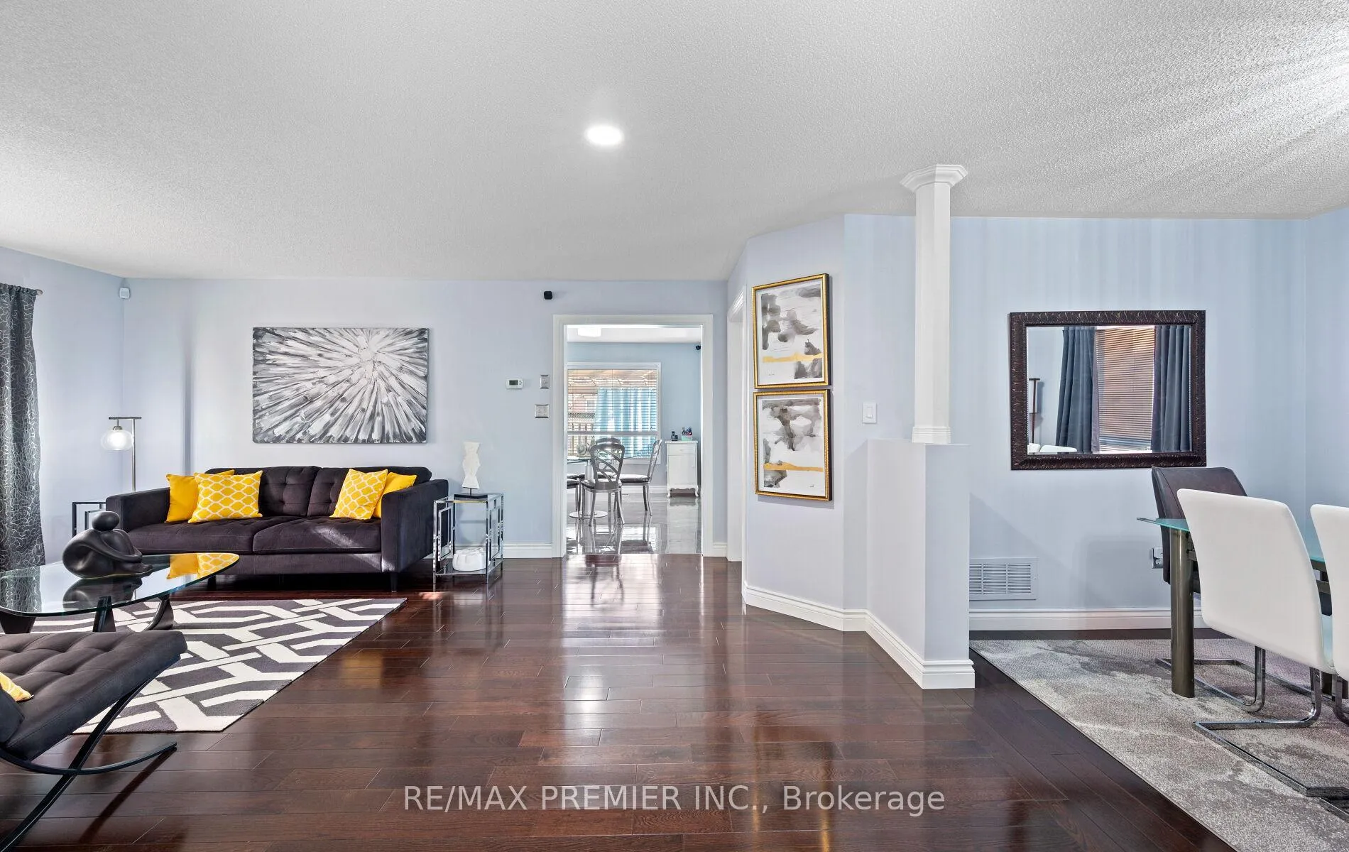 Photo 30 of 49 Fallstar Crescent, Brampton, Fletcher's Meadow — HOMEH