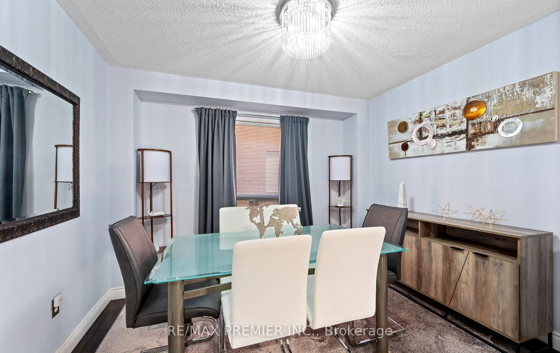 Photo 40 of 49 Fallstar Crescent, Brampton, Fletcher's Meadow — HOMEH