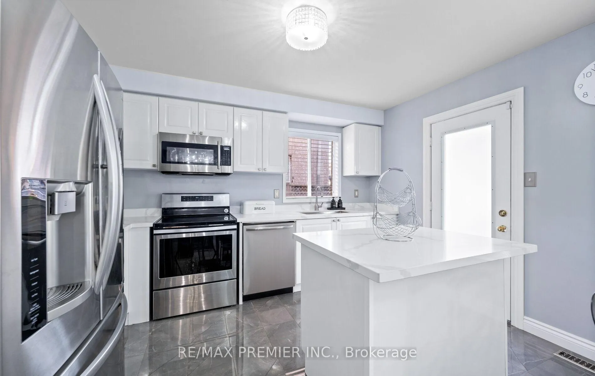 Photo 65 of 49 Fallstar Crescent, Brampton, Fletcher's Meadow — HOMEH