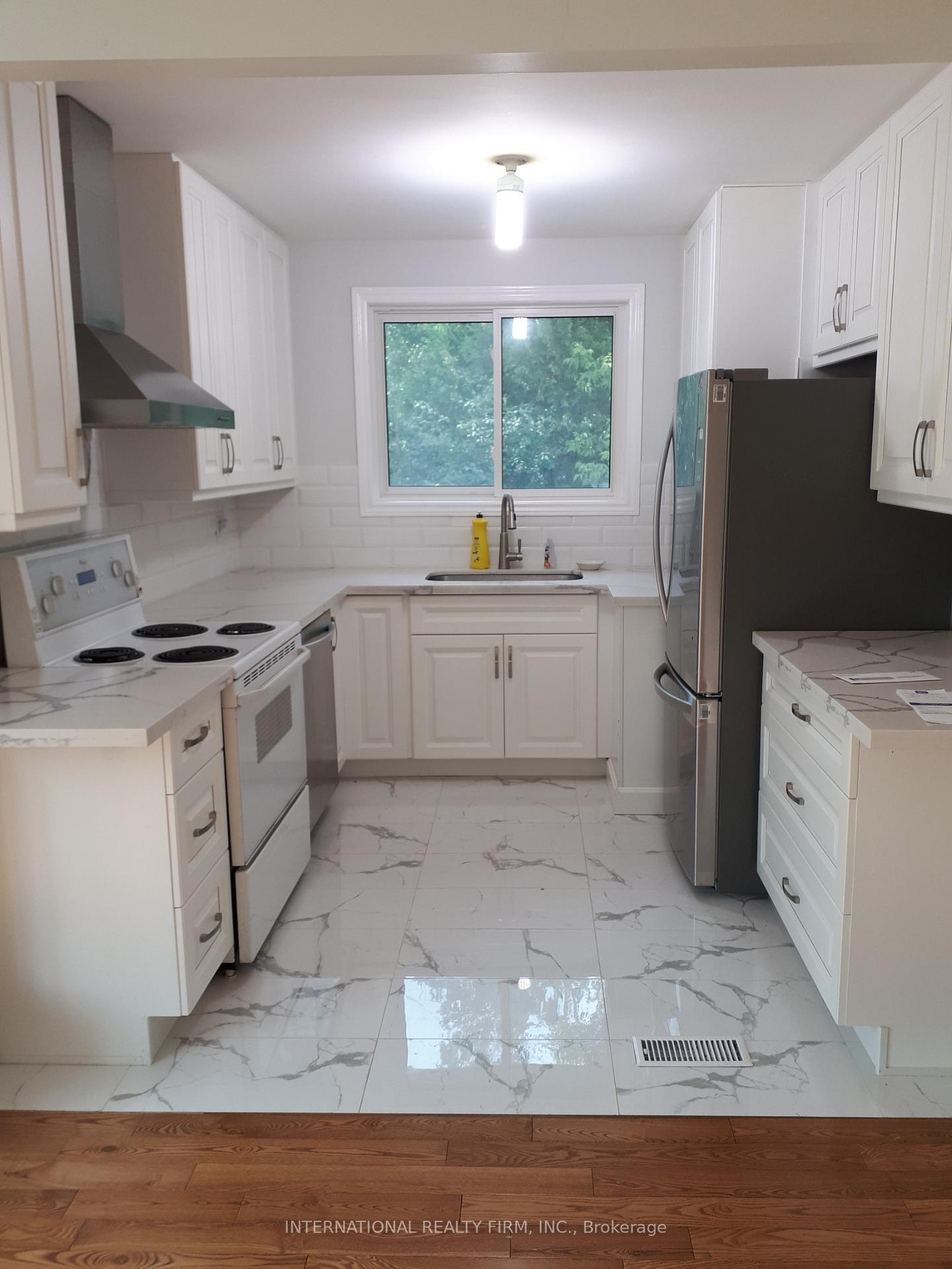 Photo 14 of 1 Richardson Drive, Aurora, Aurora Highlands — HOMEH