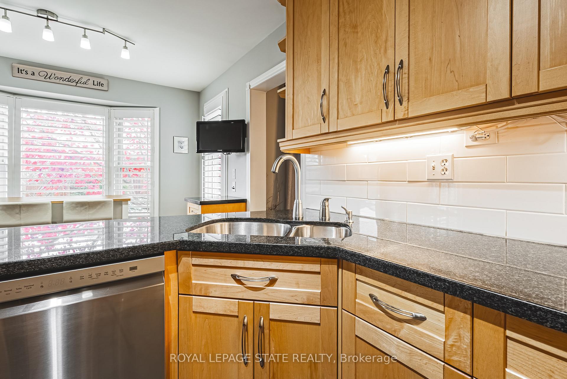 Photo 12 of 145 Dragoon Drive, Hamilton, Crerar — HOMEH
