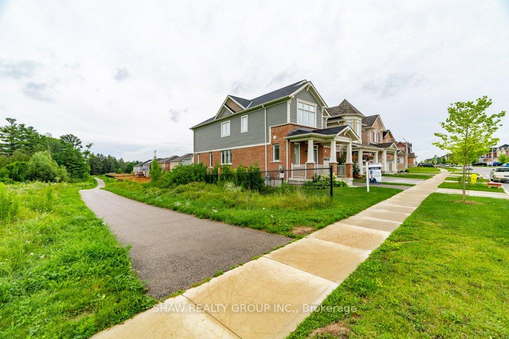 Photo 3 of 403 Equestrian Way, Cambridge — HOMEH