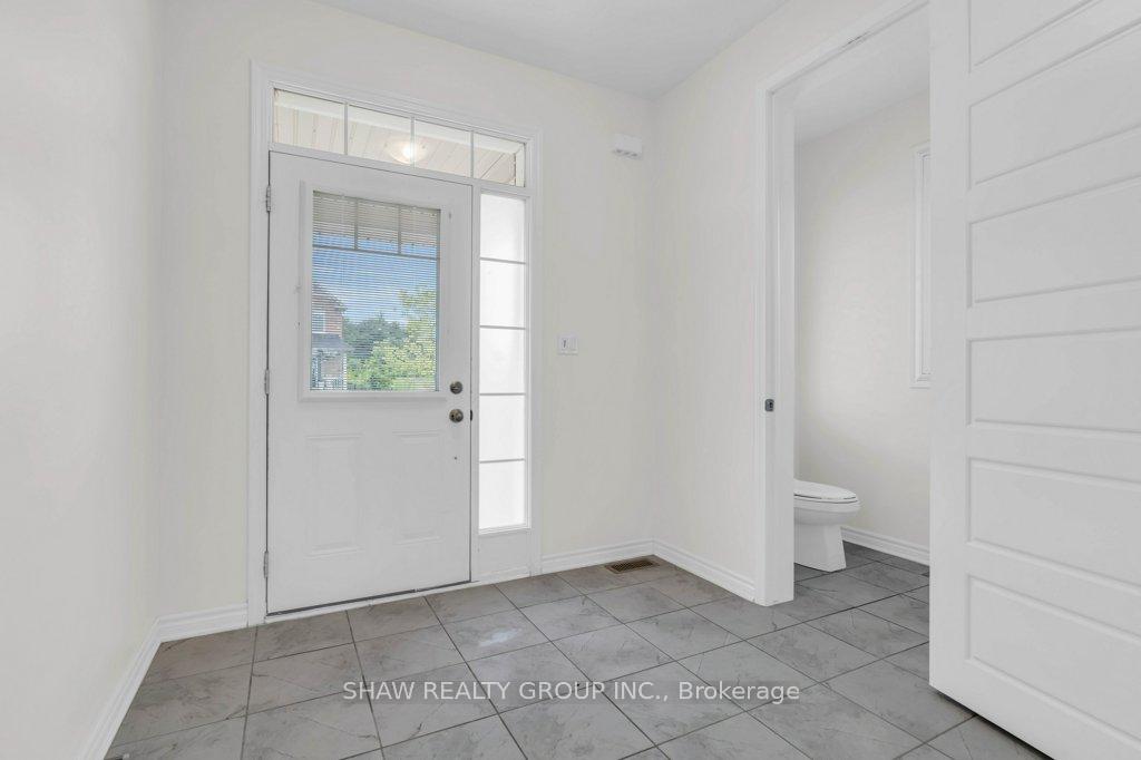 Photo 5 of 403 Equestrian Way, Cambridge — HOMEH