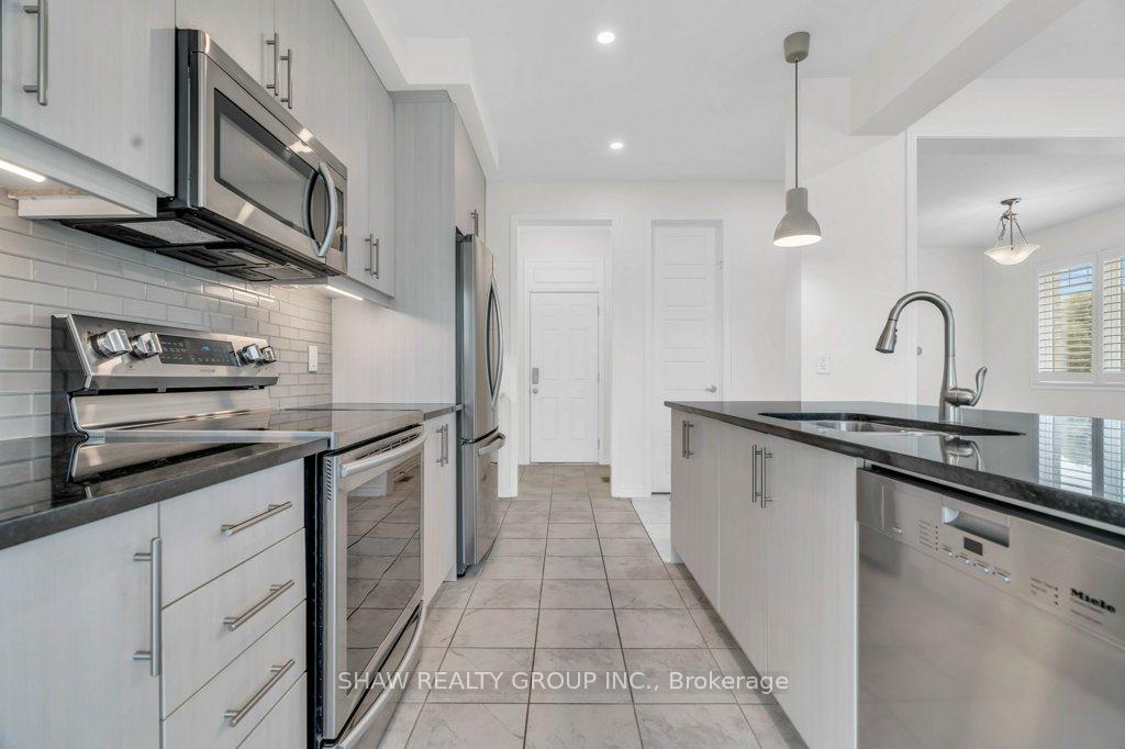Photo 12 of 403 Equestrian Way, Cambridge — HOMEH