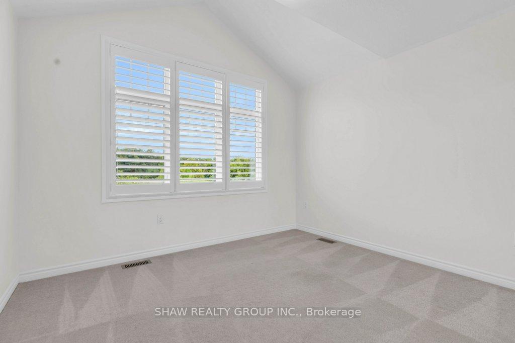 Photo 15 of 403 Equestrian Way, Cambridge — HOMEH