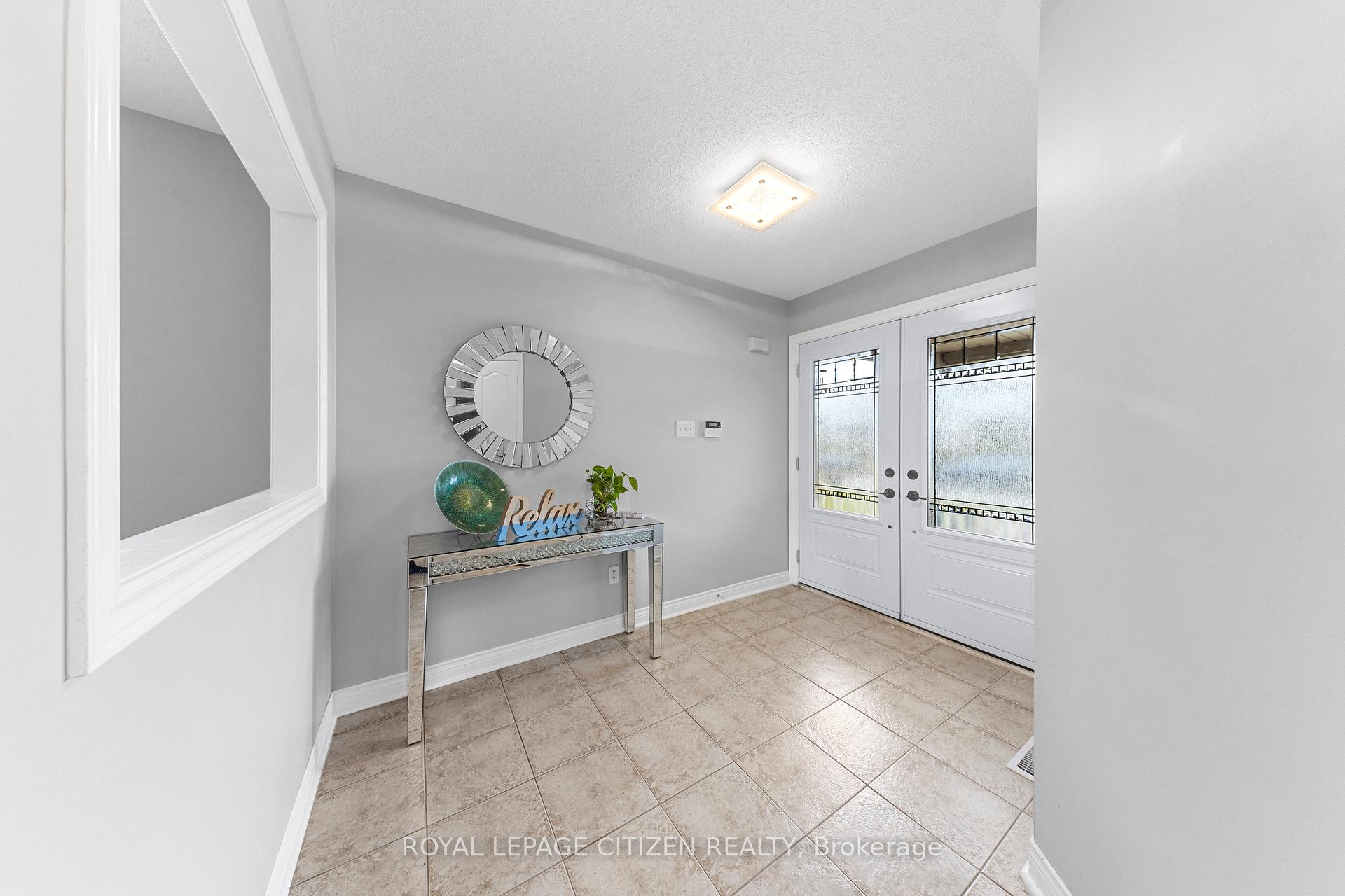 Photo 3 of 101 Darren Avenue, Whitby, Rolling Acres — HOMEH
