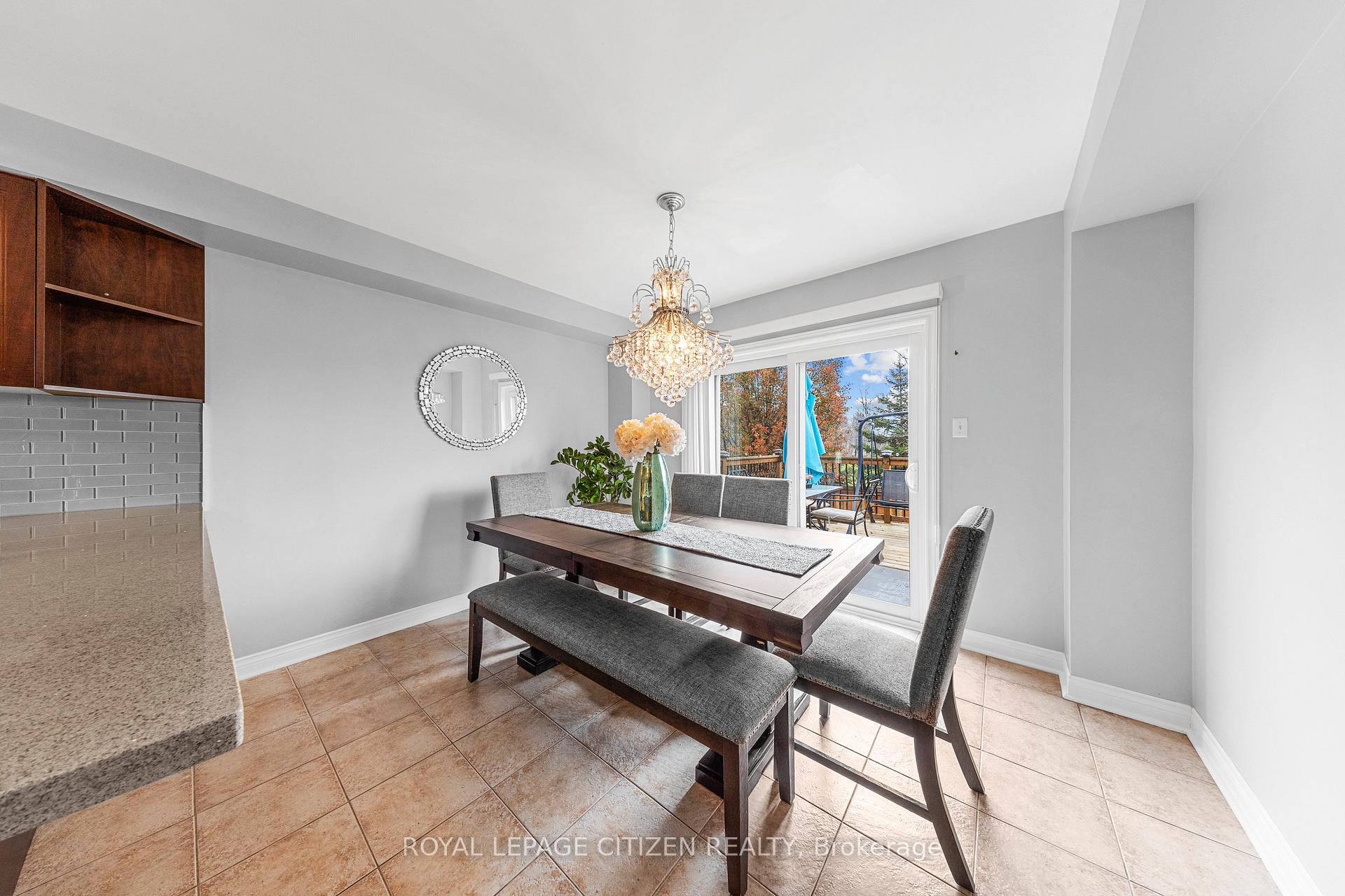 Photo 9 of 101 Darren Avenue, Whitby, Rolling Acres — HOMEH
