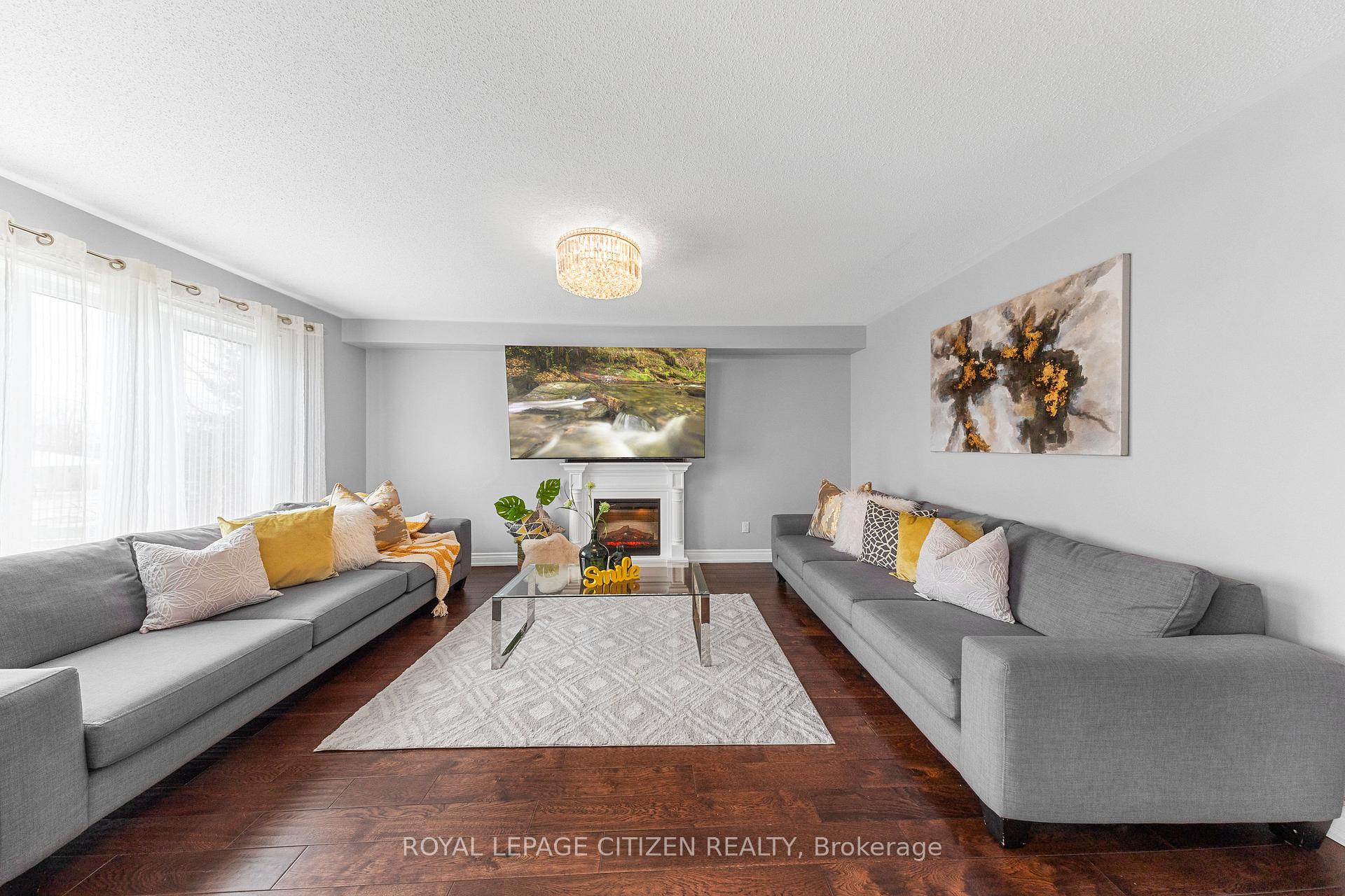 Photo 12 of 101 Darren Avenue, Whitby, Rolling Acres — HOMEH